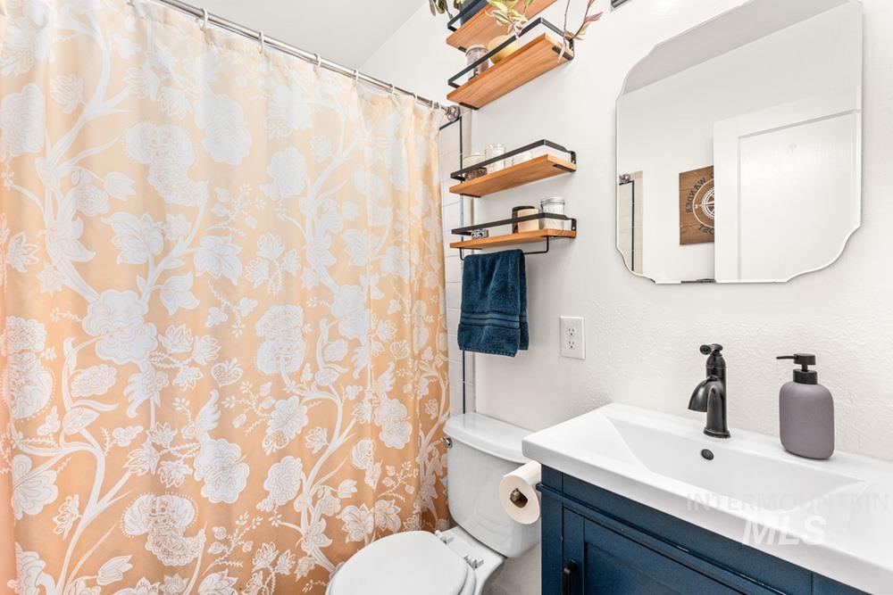 1518 S Division Ave, Boise, Idaho 83706, 2 Bedrooms, 1 Bathroom, Residential For Sale, Price $399,900,MLS 98973157