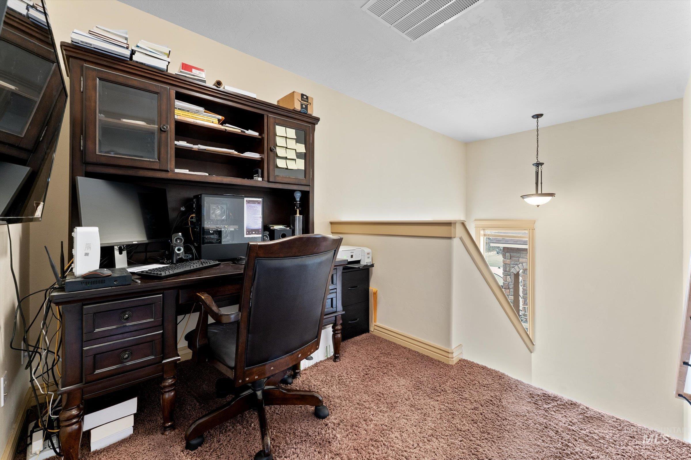 176 E Breinholt Street, Meridian, Idaho 83646, 3 Bedrooms, 2.5 Bathrooms, Residential For Sale, Price $415,000,MLS 98973159