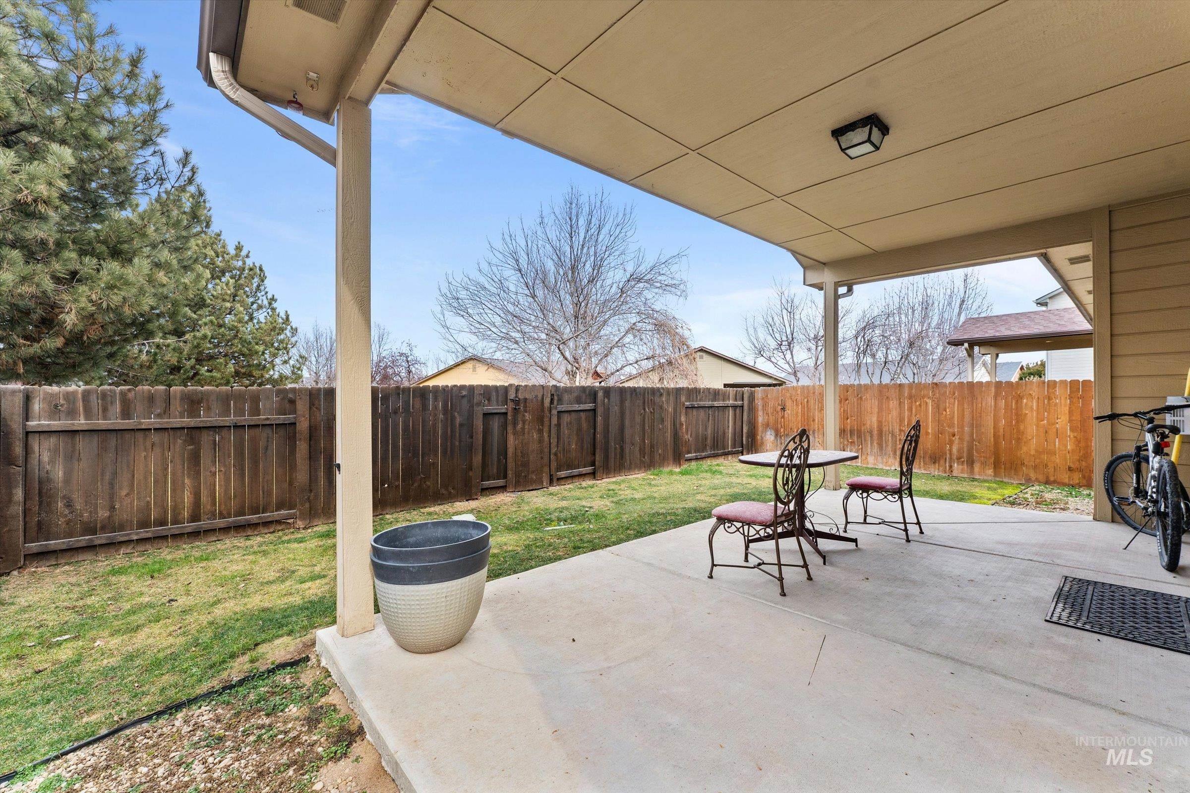 176 E Breinholt Street, Meridian, Idaho 83646, 3 Bedrooms, 2.5 Bathrooms, Residential For Sale, Price $415,000,MLS 98973159