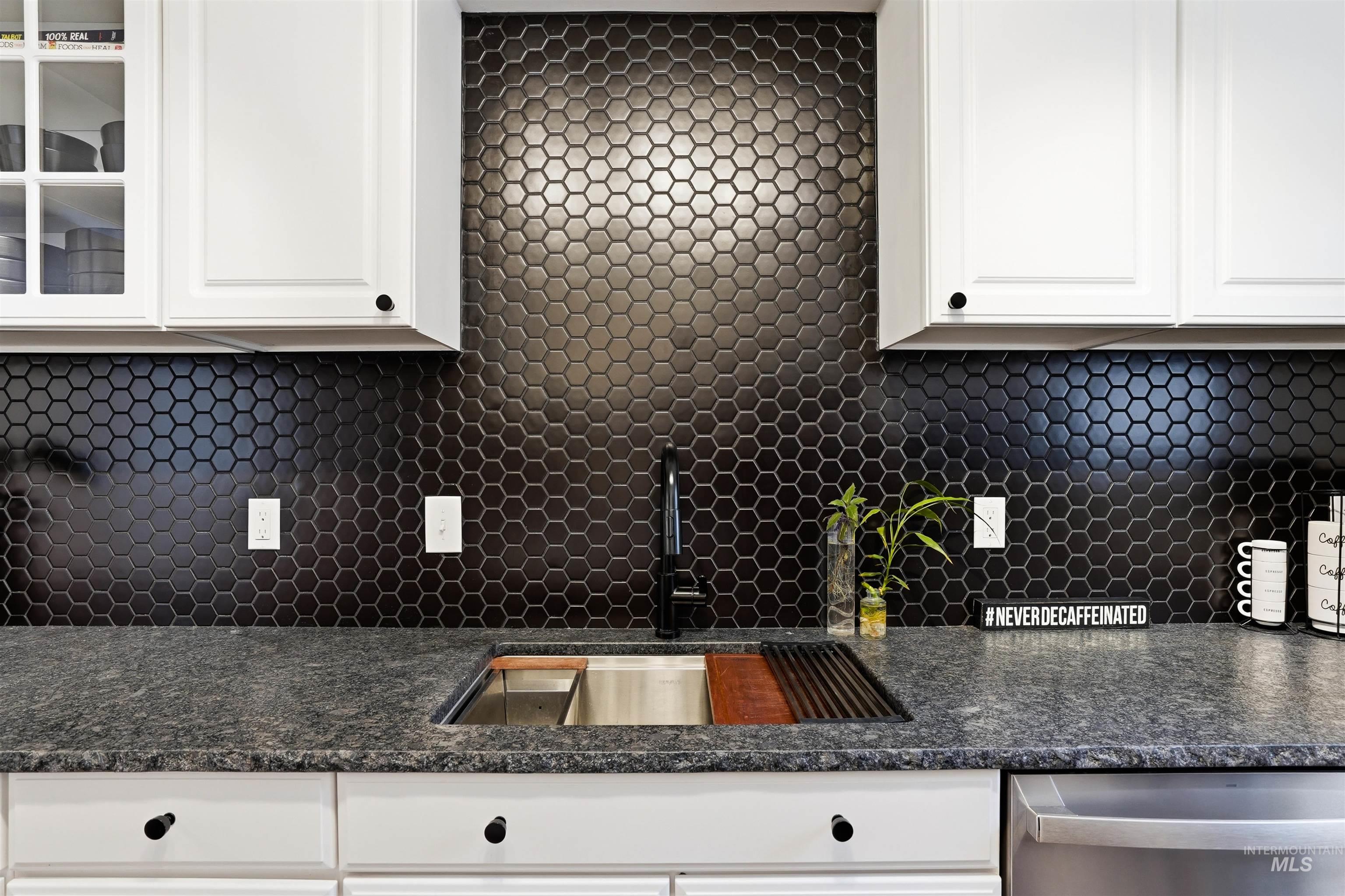 22 Ponderosa Way, Garden Valley, Idaho 83622, 3 Bedrooms, 3 Bathrooms, Residential For Sale, Price $699,000,MLS 98973160