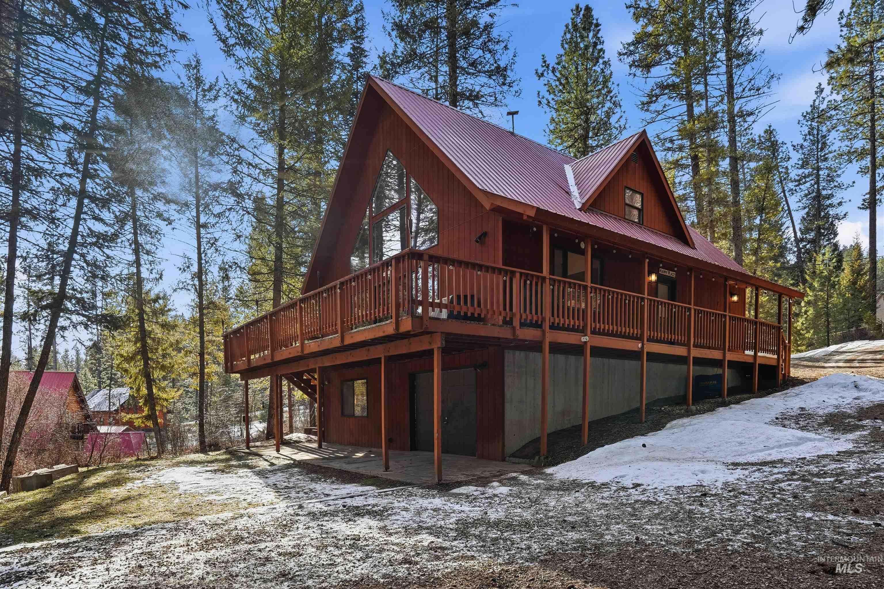 22 Ponderosa Way, Garden Valley, Idaho 83622, 3 Bedrooms, 3 Bathrooms, Residential For Sale, Price $699,000,MLS 98973160