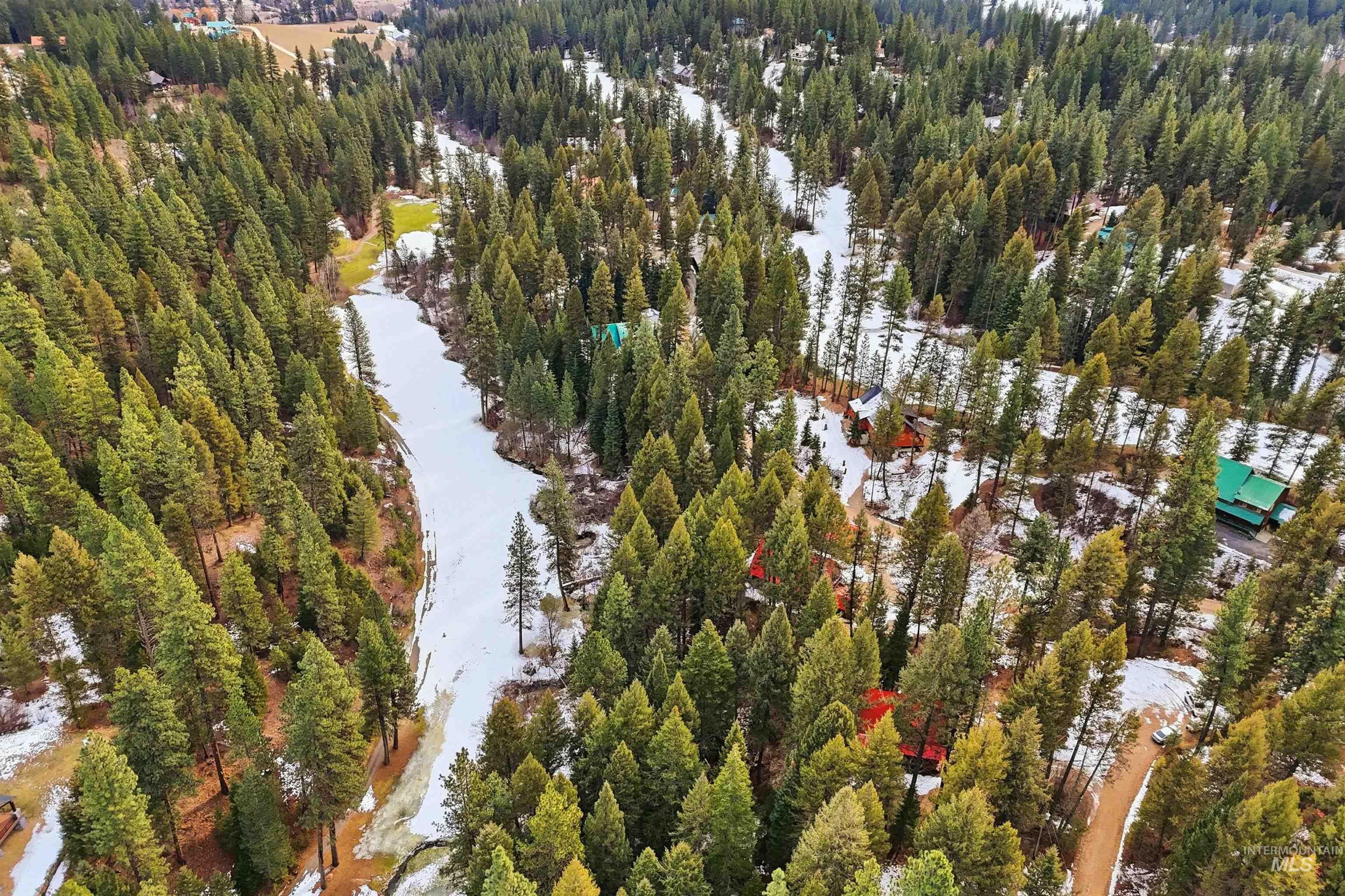 22 Ponderosa Way, Garden Valley, Idaho 83622, 3 Bedrooms, 3 Bathrooms, Residential For Sale, Price $699,000,MLS 98973160