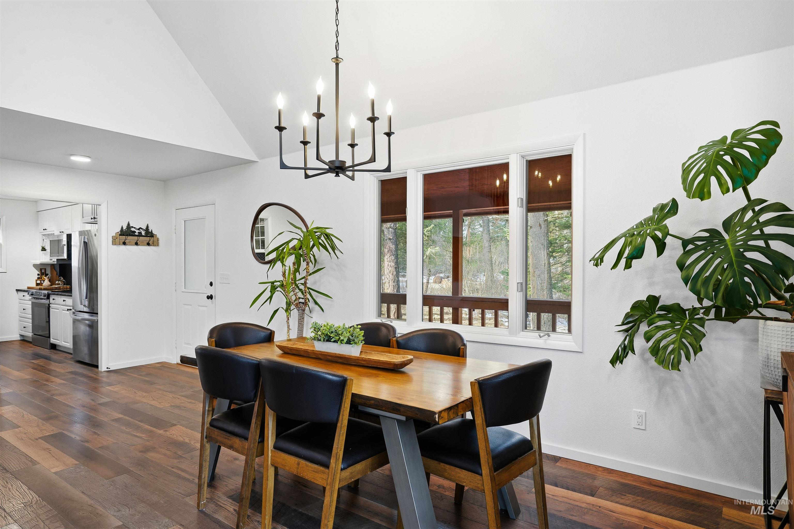 22 Ponderosa Way, Garden Valley, Idaho 83622, 3 Bedrooms, 3 Bathrooms, Residential For Sale, Price $699,000,MLS 98973160