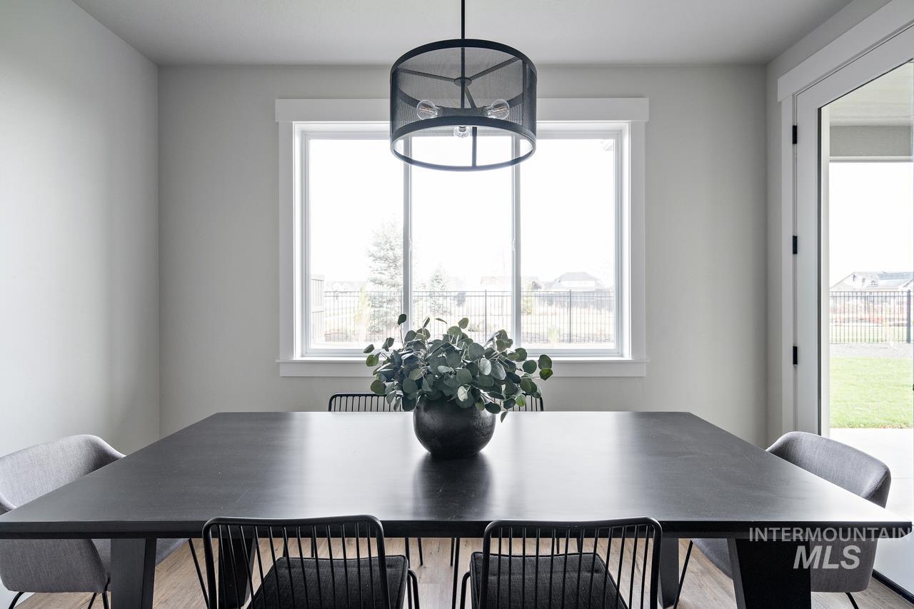 1101 E Crescendo St, Meridian, Idaho 83642, 3 Bedrooms, 2.5 Bathrooms, Residential For Sale, Price $624,900,MLS 98973161