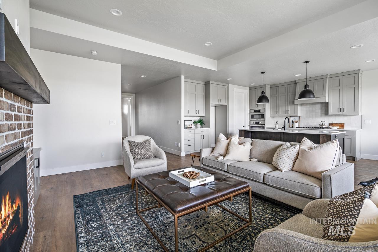 1101 E Crescendo St, Meridian, Idaho 83642, 3 Bedrooms, 2.5 Bathrooms, Residential For Sale, Price $624,900,MLS 98973161