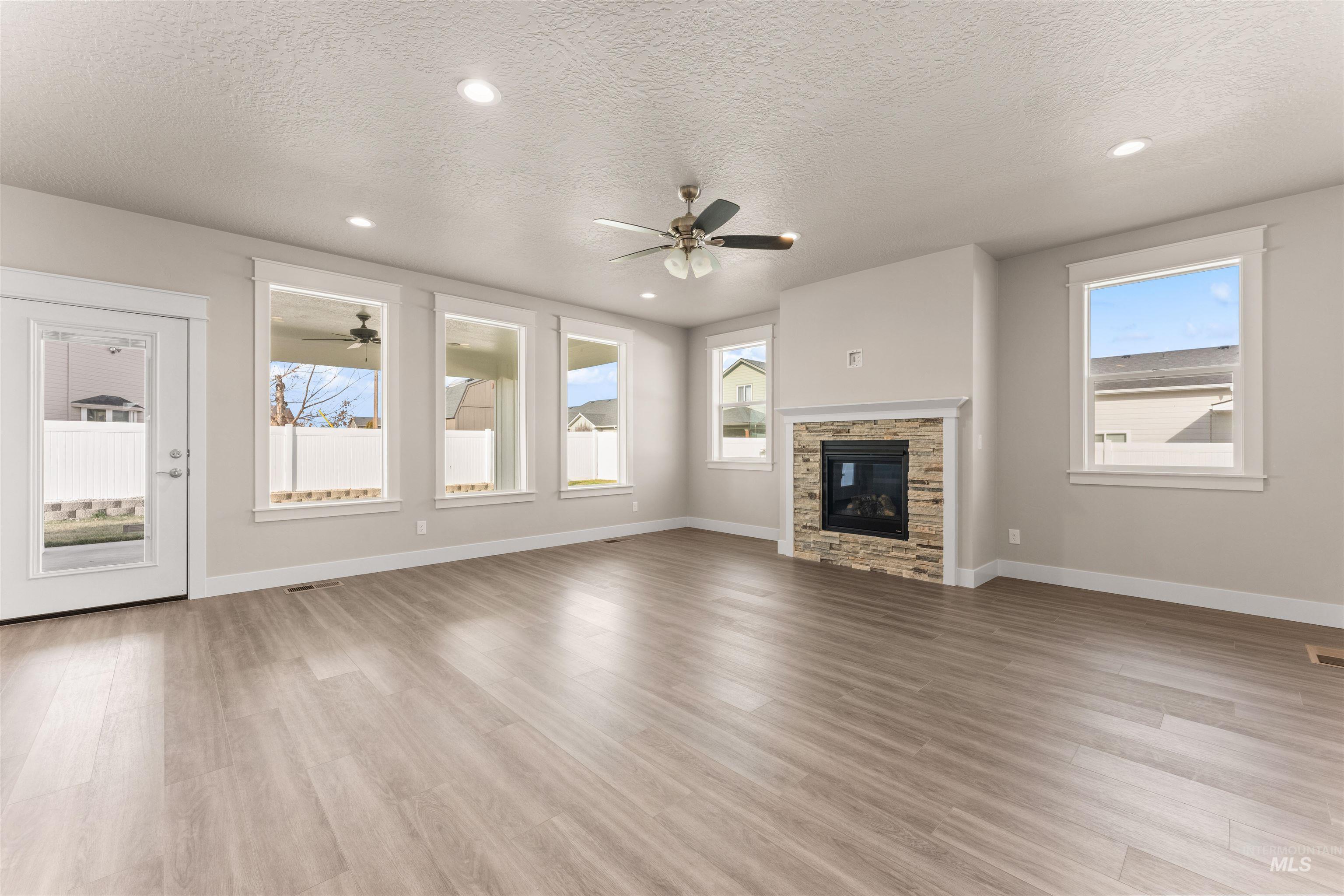 77 S Daybreak Ave, Nampa, Idaho 83687, 4 Bedrooms, 2.5 Bathrooms, Residential For Sale, Price $600,000,MLS 98973162