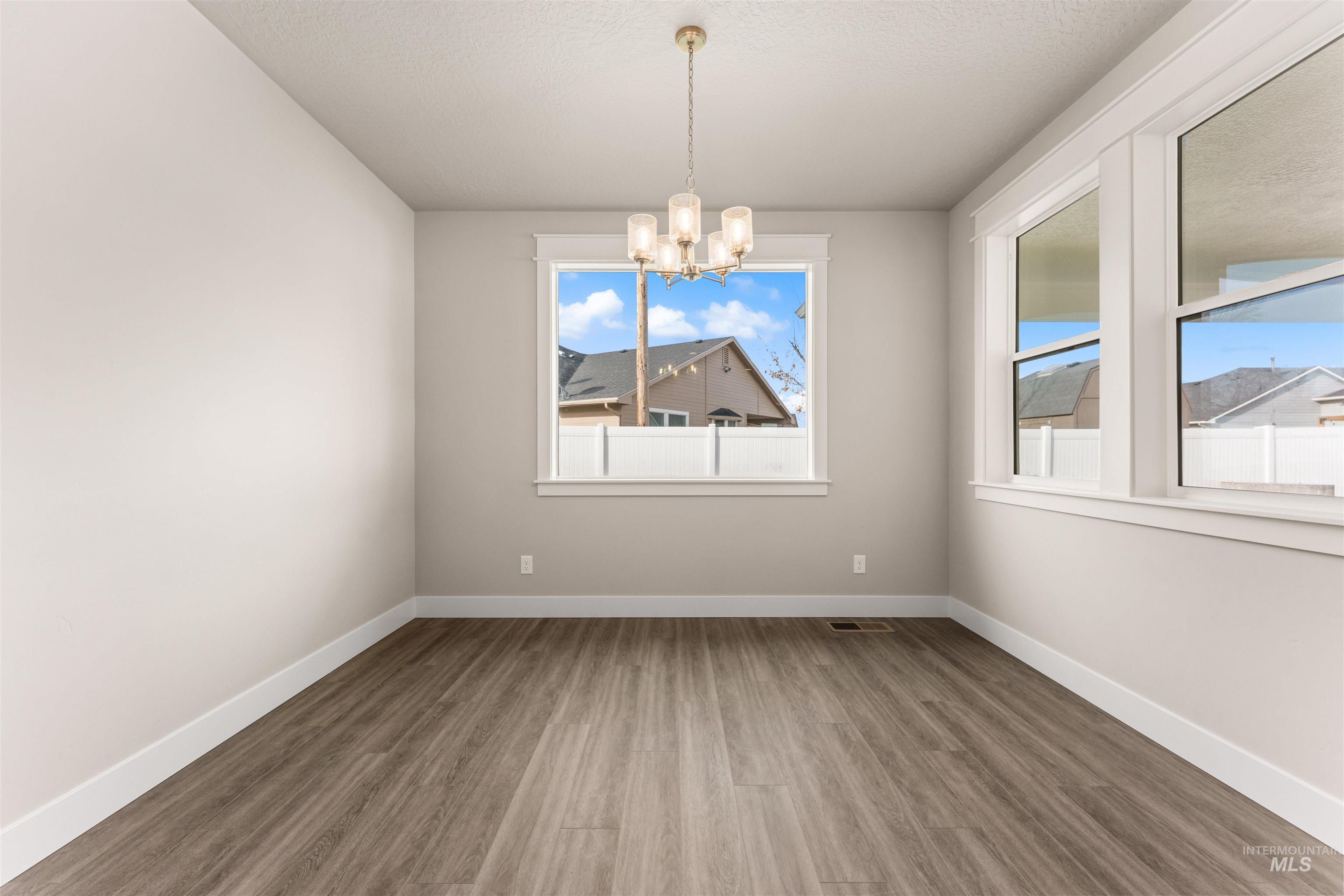 77 S Daybreak Ave, Nampa, Idaho 83687, 4 Bedrooms, 2.5 Bathrooms, Residential For Sale, Price $600,000,MLS 98973162