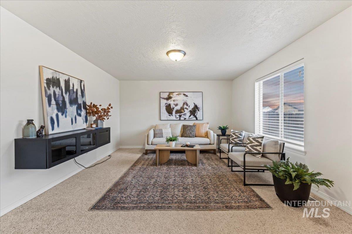 310 NW Foster Dr, Mountain Home, Idaho 83647-6421, 3 Bedrooms, 2 Bathrooms, Residential For Sale, Price $342,000,MLS 98973164