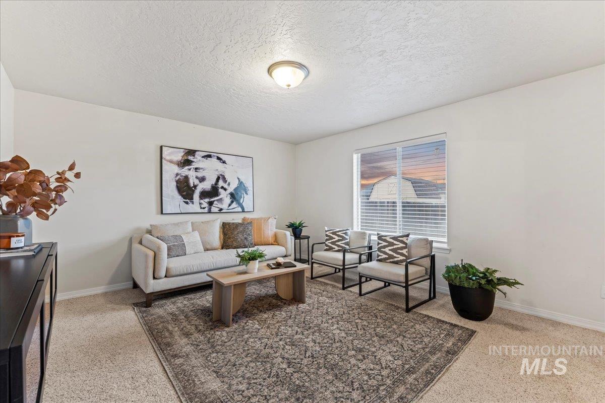 310 NW Foster Dr, Mountain Home, Idaho 83647-6421, 3 Bedrooms, 2 Bathrooms, Residential For Sale, Price $342,000,MLS 98973164