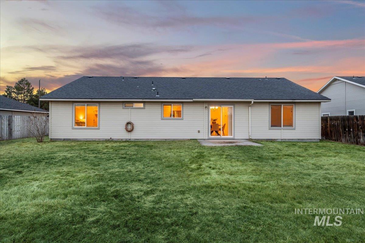 310 NW Foster Dr, Mountain Home, Idaho 83647-6421, 3 Bedrooms, 2 Bathrooms, Residential For Sale, Price $342,000,MLS 98973164