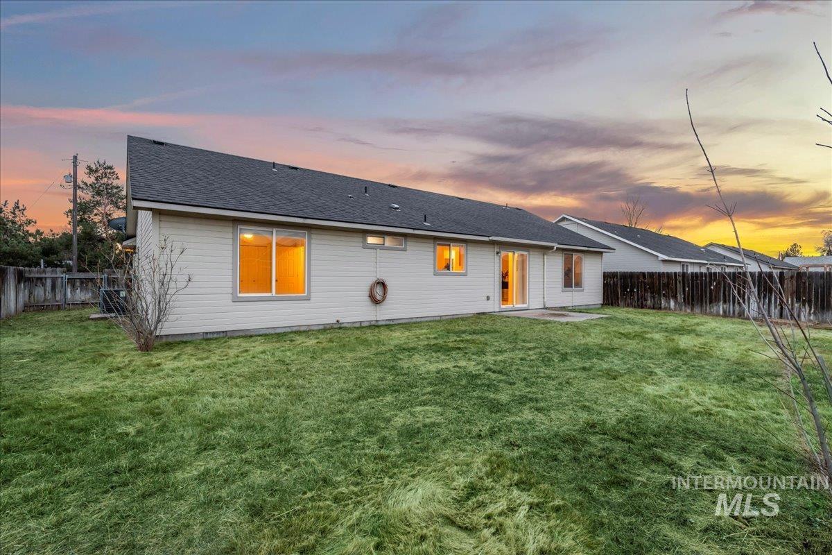 310 NW Foster Dr, Mountain Home, Idaho 83647-6421, 3 Bedrooms, 2 Bathrooms, Residential For Sale, Price $342,000,MLS 98973164