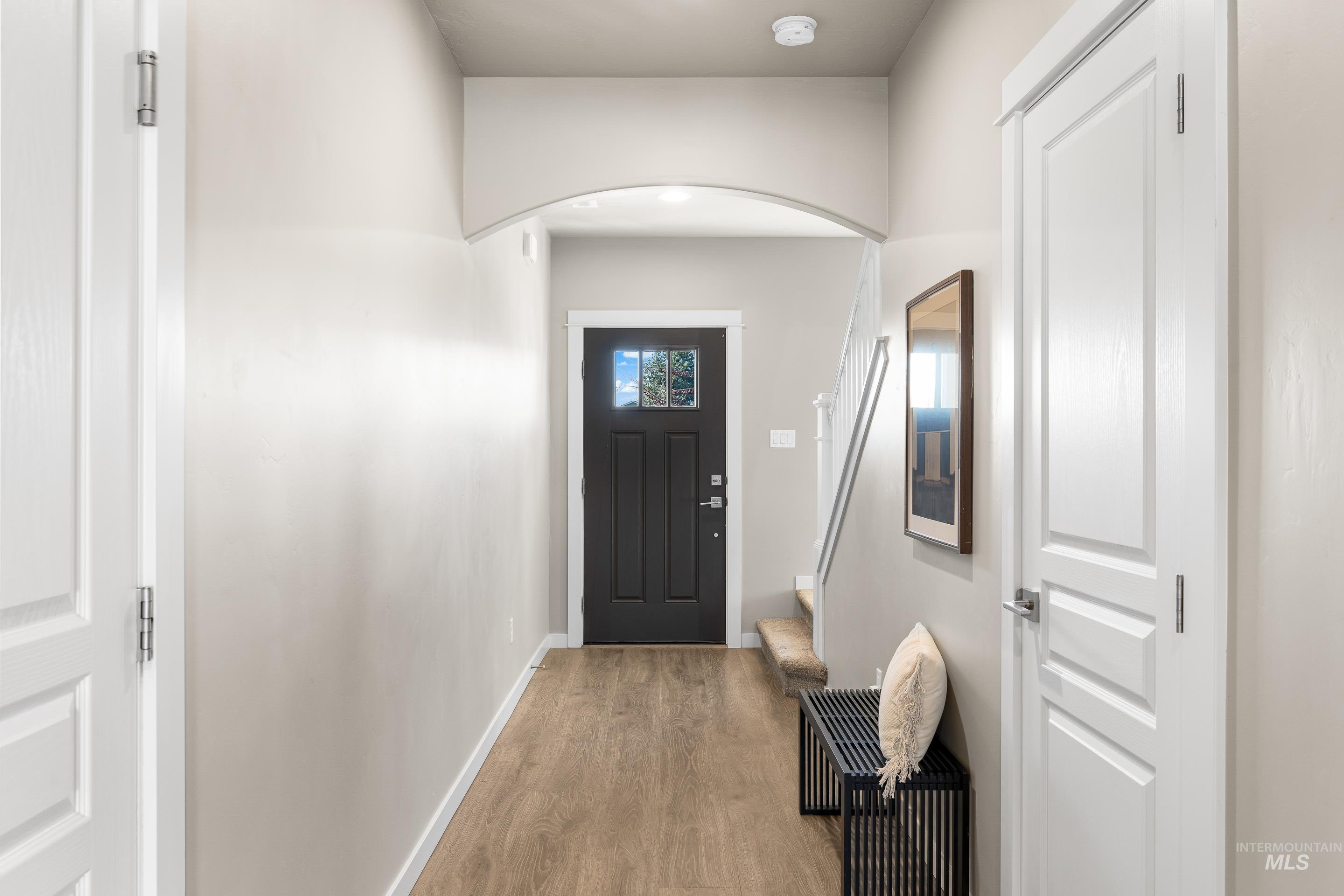 6810 S Silver Spur Way, Boise, Idaho 83709, 3 Bedrooms, 2.5 Bathrooms, Residential For Sale, Price $549,900,MLS 98973166