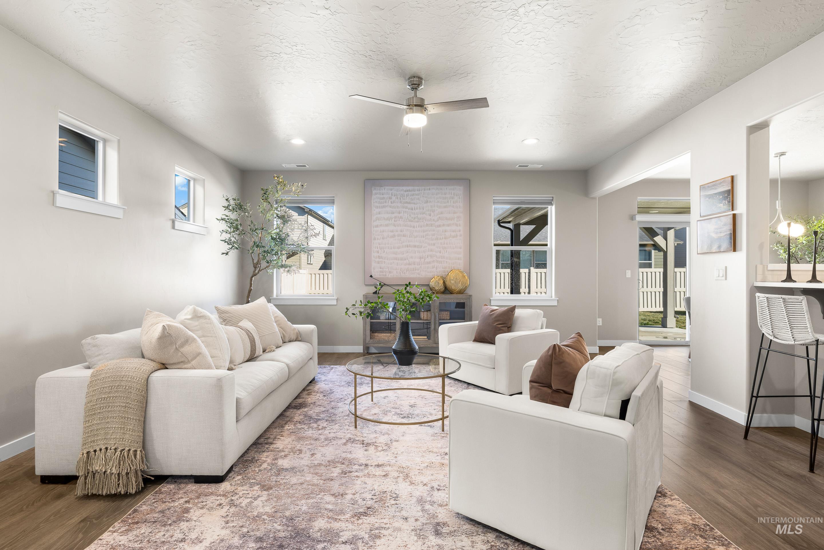 6810 S Silver Spur Way, Boise, Idaho 83709, 3 Bedrooms, 2.5 Bathrooms, Residential For Sale, Price $549,900,MLS 98973166