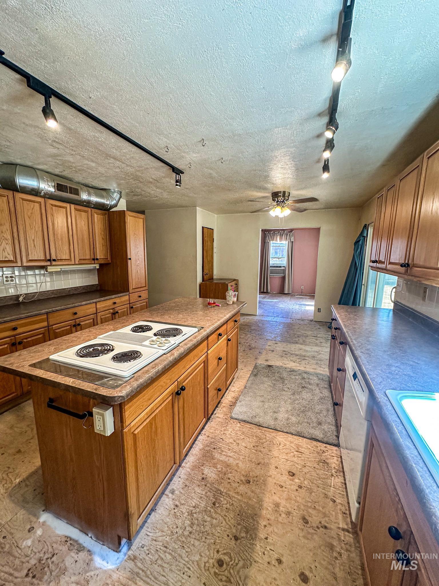 404 Harmony Heights Loop, Orofino, Idaho 83544, 3 Bedrooms, 2.5 Bathrooms, Residential For Sale, Price $329,900,MLS 98973167