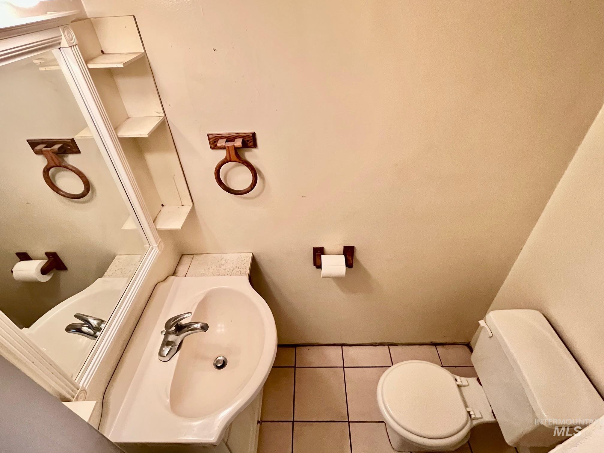 404 Harmony Heights Loop, Orofino, Idaho 83544, 3 Bedrooms, 2.5 Bathrooms, Residential For Sale, Price $329,900,MLS 98973167