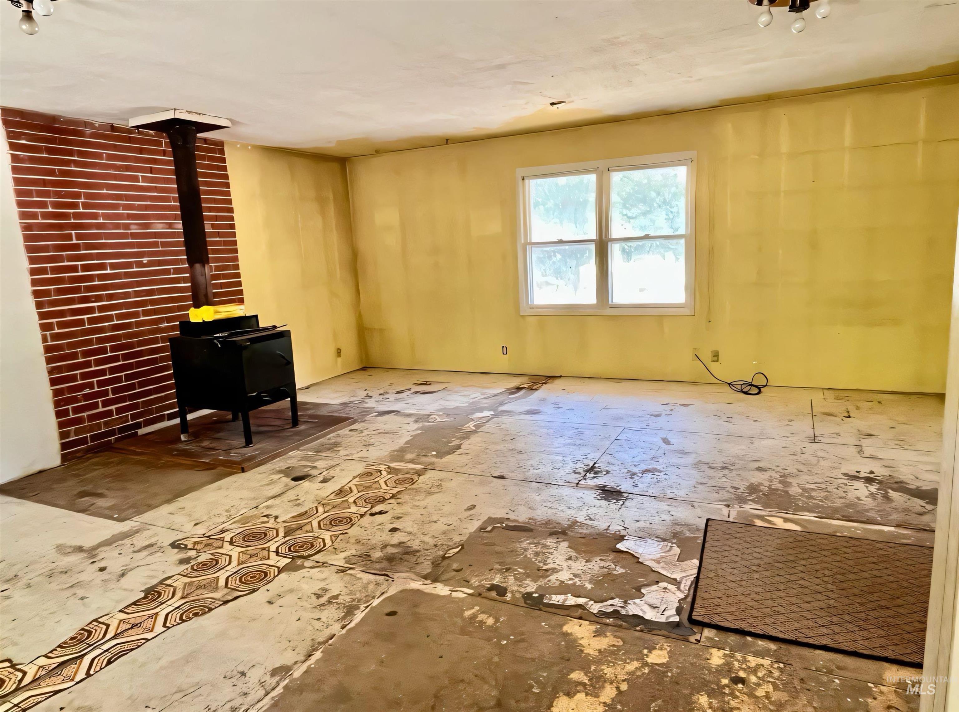 404 Harmony Heights Loop, Orofino, Idaho 83544, 3 Bedrooms, 2.5 Bathrooms, Residential For Sale, Price $329,900,MLS 98973167