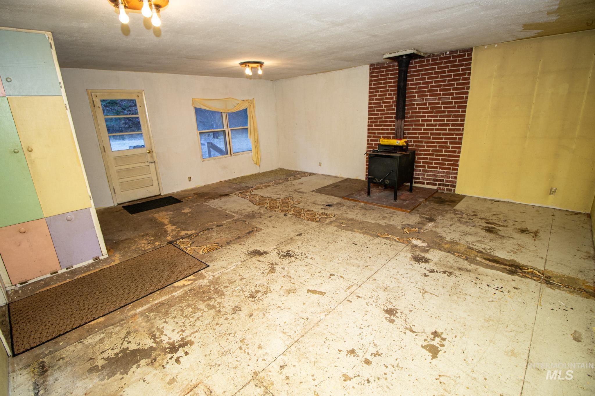 404 Harmony Heights Loop, Orofino, Idaho 83544, 3 Bedrooms, 2.5 Bathrooms, Residential For Sale, Price $329,900,MLS 98973167