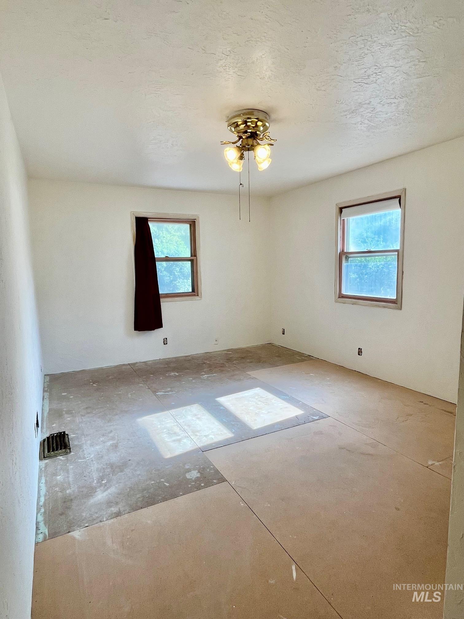 404 Harmony Heights Loop, Orofino, Idaho 83544, 3 Bedrooms, 2.5 Bathrooms, Residential For Sale, Price $329,900,MLS 98973167