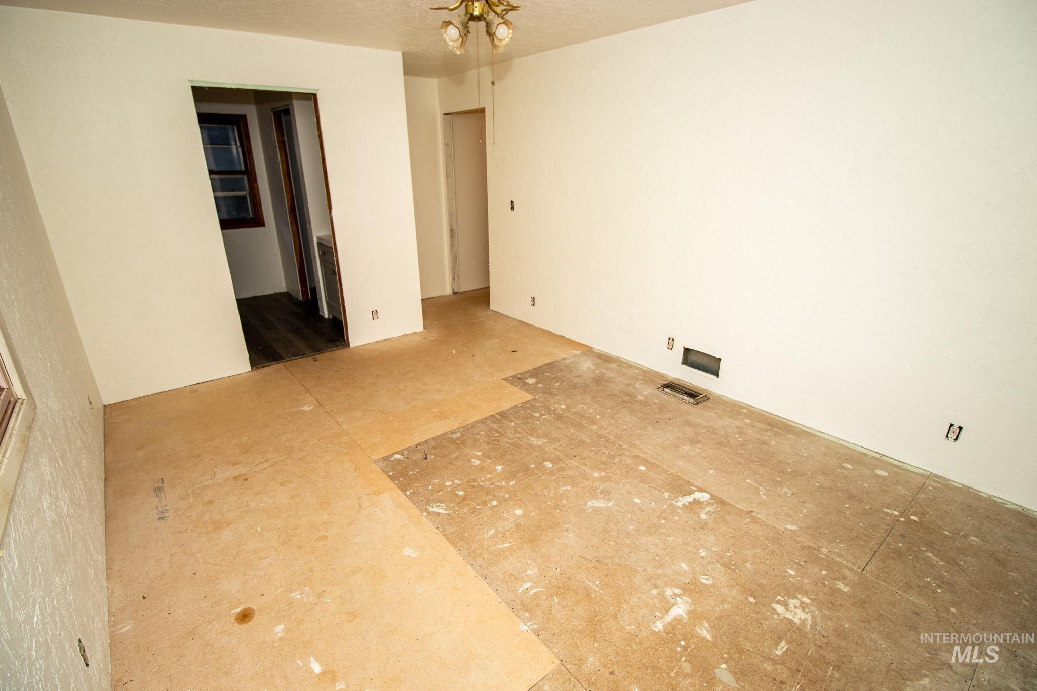 404 Harmony Heights Loop, Orofino, Idaho 83544, 3 Bedrooms, 2.5 Bathrooms, Residential For Sale, Price $329,900,MLS 98973167