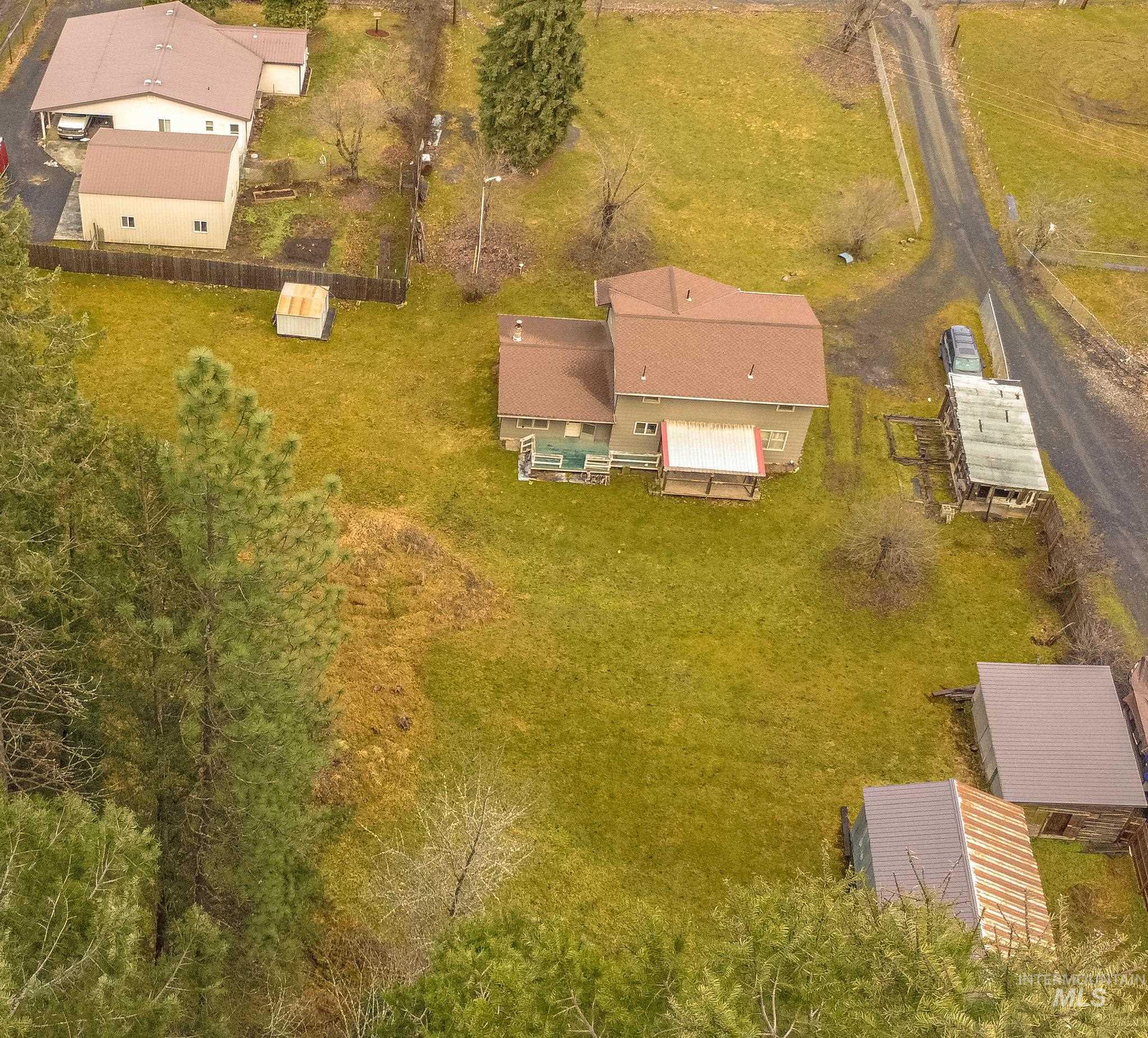 404 Harmony Heights Loop, Orofino, Idaho 83544, 3 Bedrooms, 2.5 Bathrooms, Residential For Sale, Price $329,900,MLS 98973167