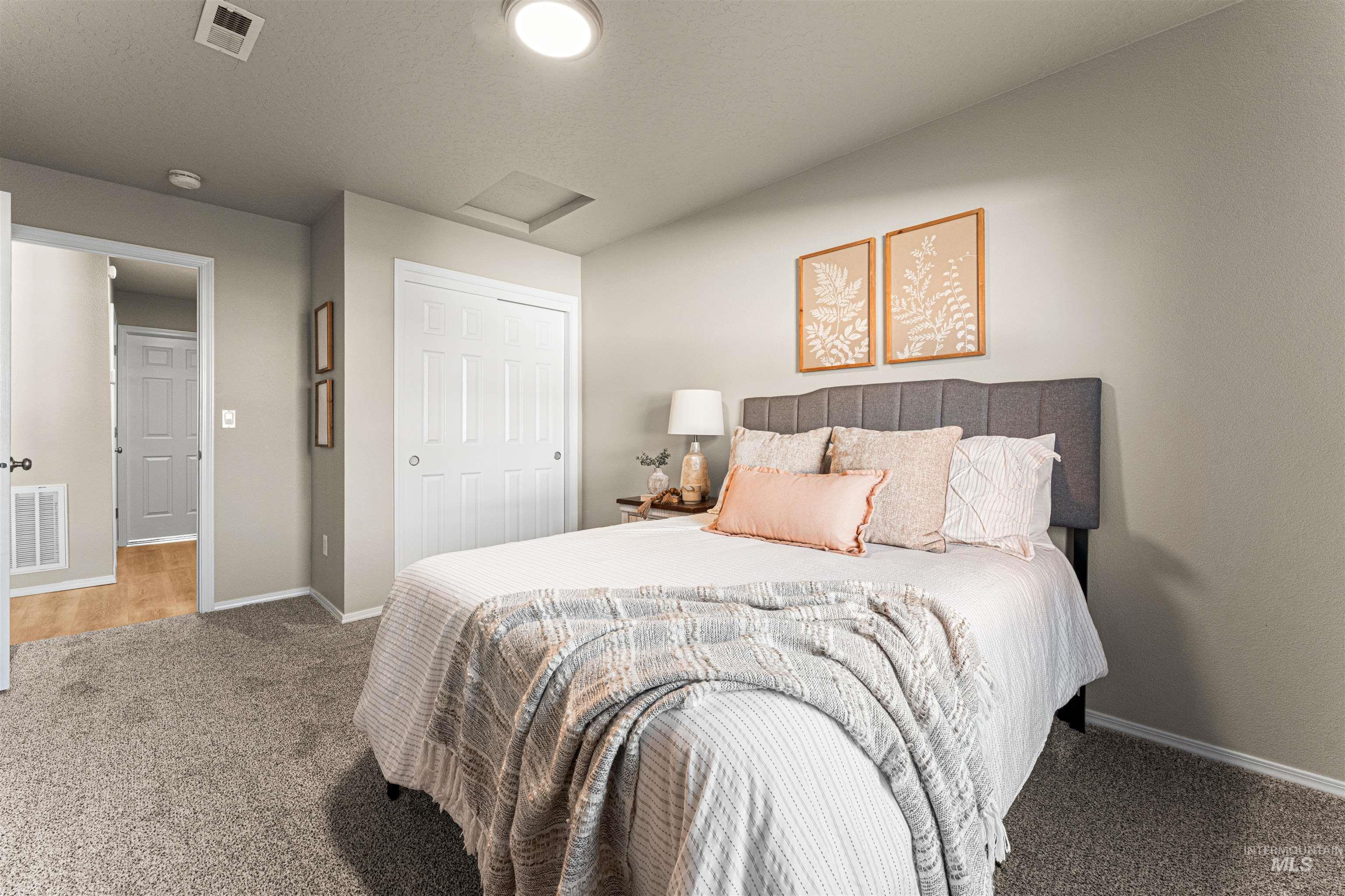 212 Forest Parkway, Caldwell, Idaho 83605, 3 Bedrooms, 2 Bathrooms, Residential For Sale, Price $365,000,MLS 98973168