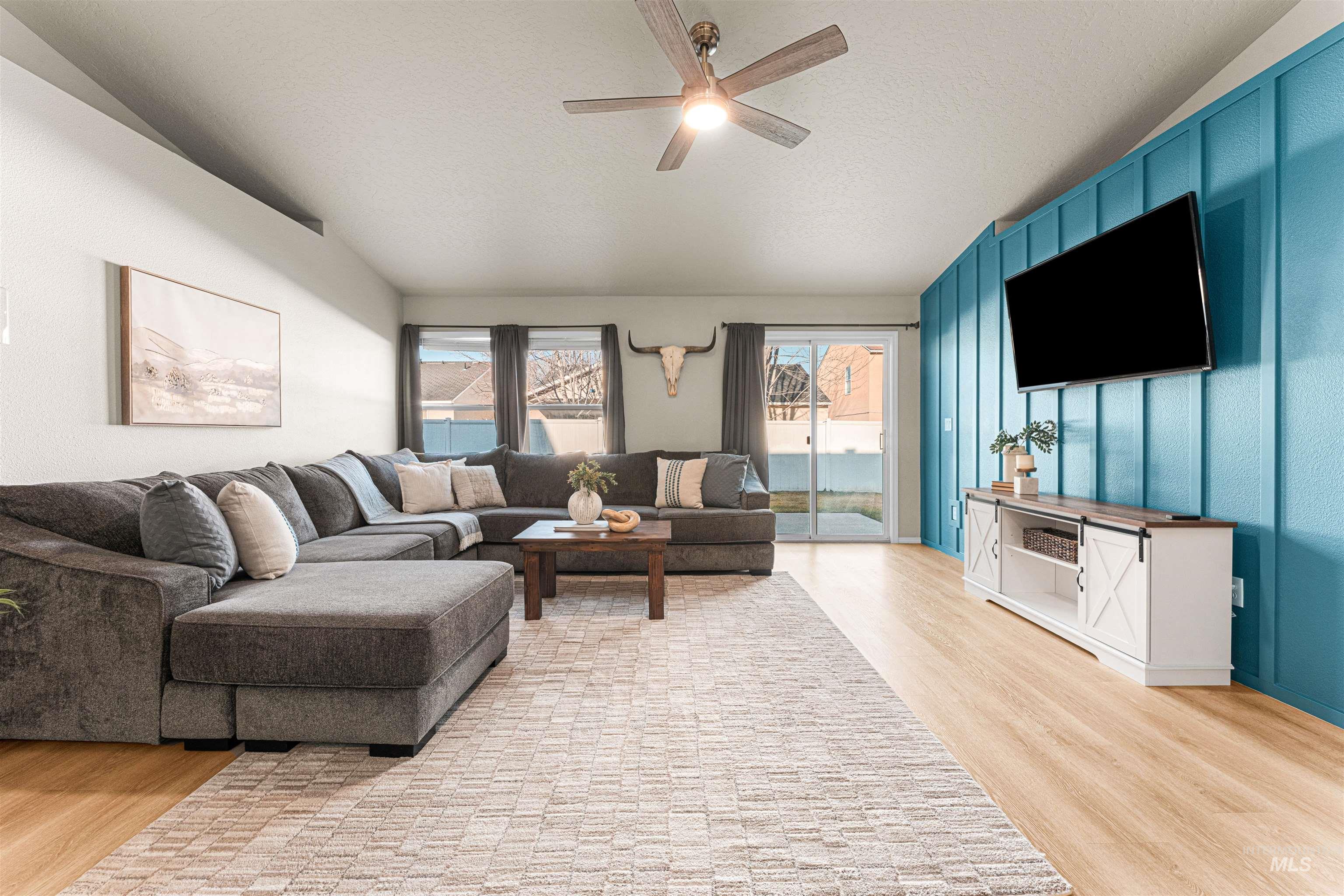 212 Forest Parkway, Caldwell, Idaho 83605, 3 Bedrooms, 2 Bathrooms, Residential For Sale, Price $365,000,MLS 98973168