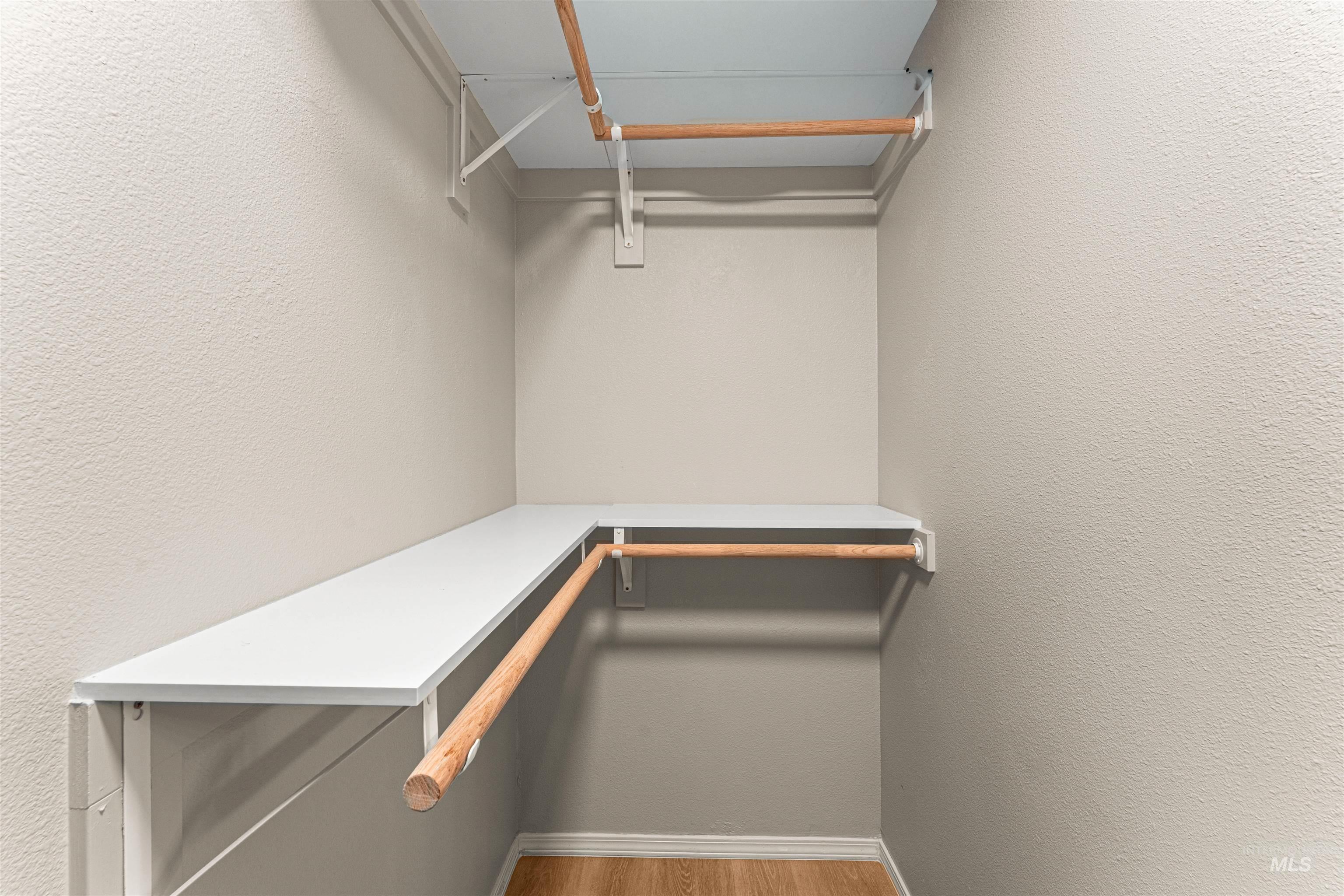 212 Forest Parkway, Caldwell, Idaho 83605, 3 Bedrooms, 2 Bathrooms, Residential For Sale, Price $365,000,MLS 98973168