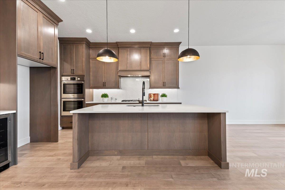 5667 W Haughburn Dr, Eagle, Idaho 83616, 3 Bedrooms, 2.5 Bathrooms, Residential For Sale, Price $949,900,MLS 98973169