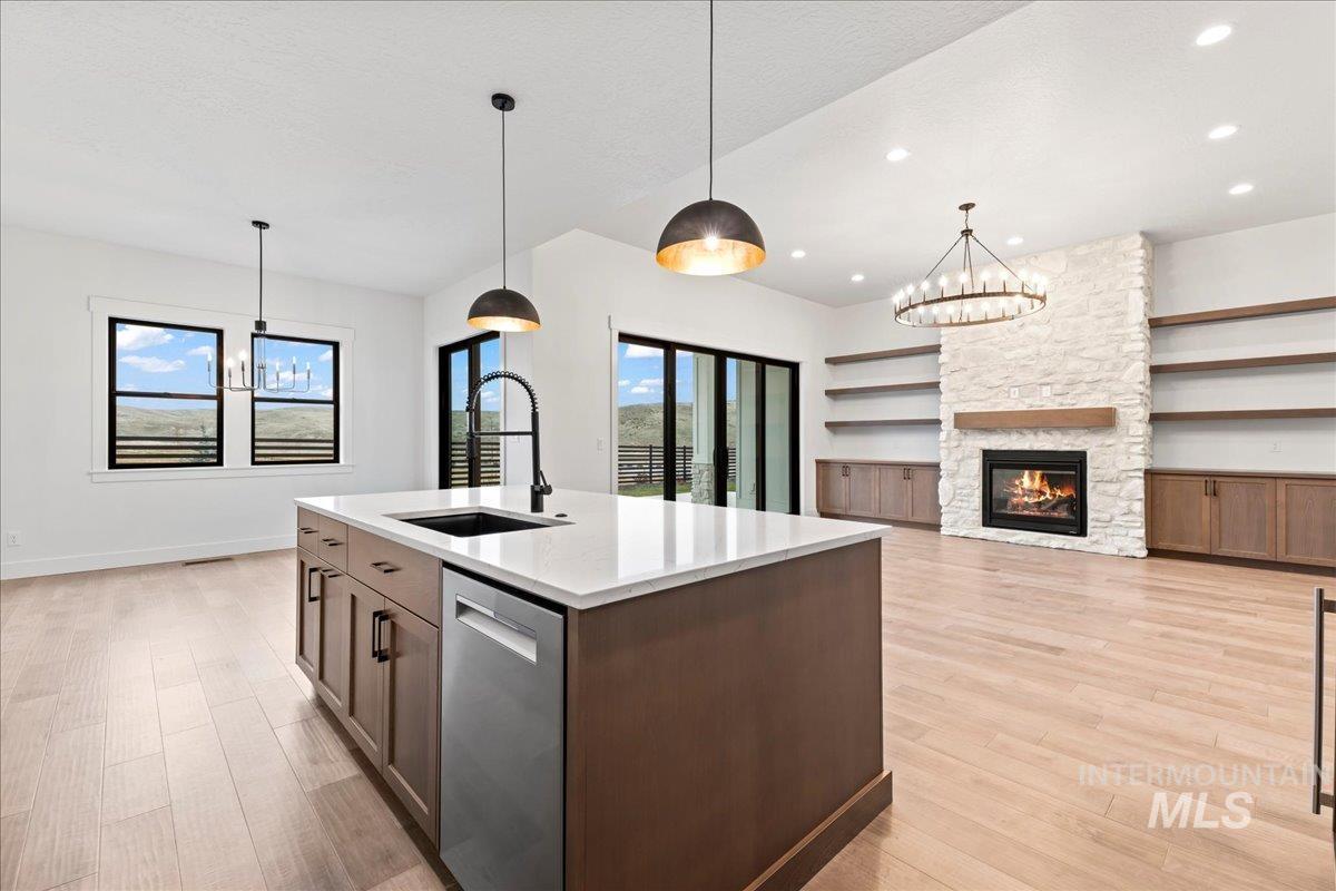 5667 W Haughburn Dr, Eagle, Idaho 83616, 3 Bedrooms, 2.5 Bathrooms, Residential For Sale, Price $949,900,MLS 98973169