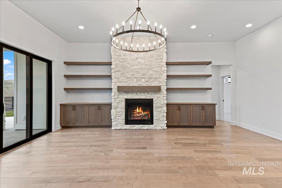 5667 W Haughburn Dr, Eagle, Idaho 83616, 3 Bedrooms, 2.5 Bathrooms, Residential For Sale, Price $949,900,MLS 98973169