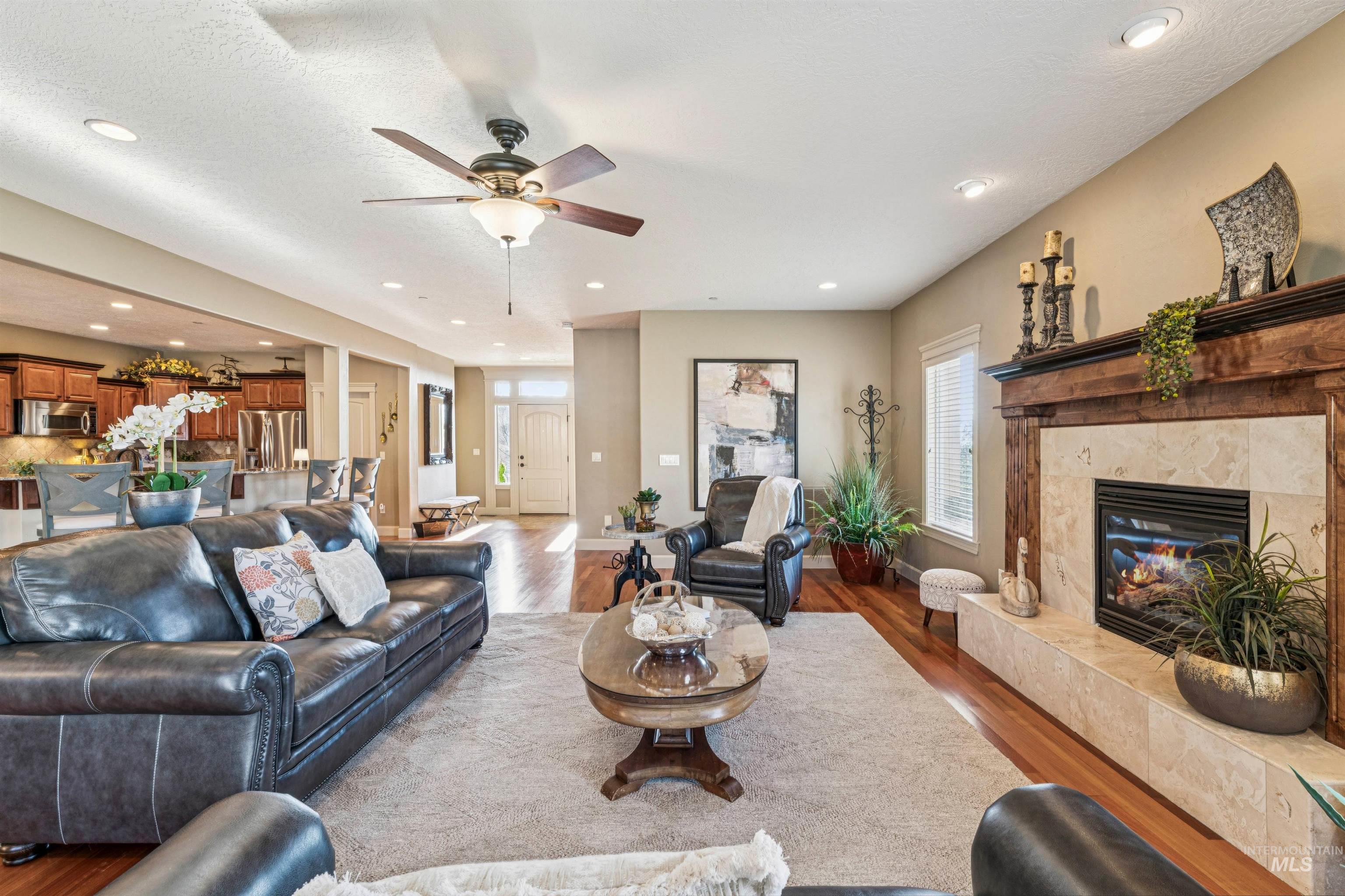 3964 W Quail Hill Court, Boise, Idaho 83703, 5 Bedrooms, 3 Bathrooms, Residential For Sale, Price $1,250,000,MLS 98973170