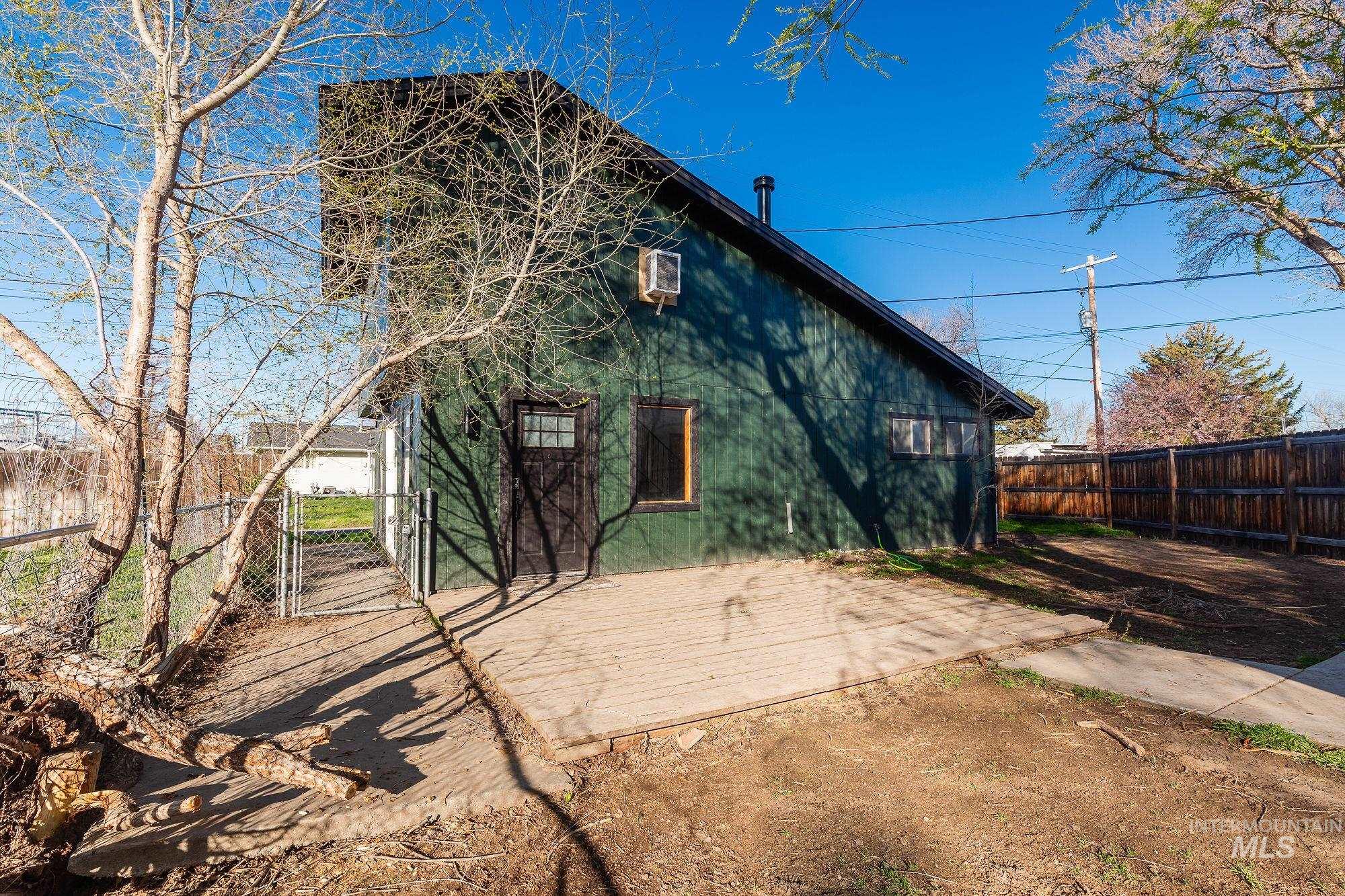 495 S 3rd East, Mountain Home, Idaho 83647, 3 Bedrooms, 1.5 Bathrooms, Residential Income For Sale, Price $575,000,MLS 98973172