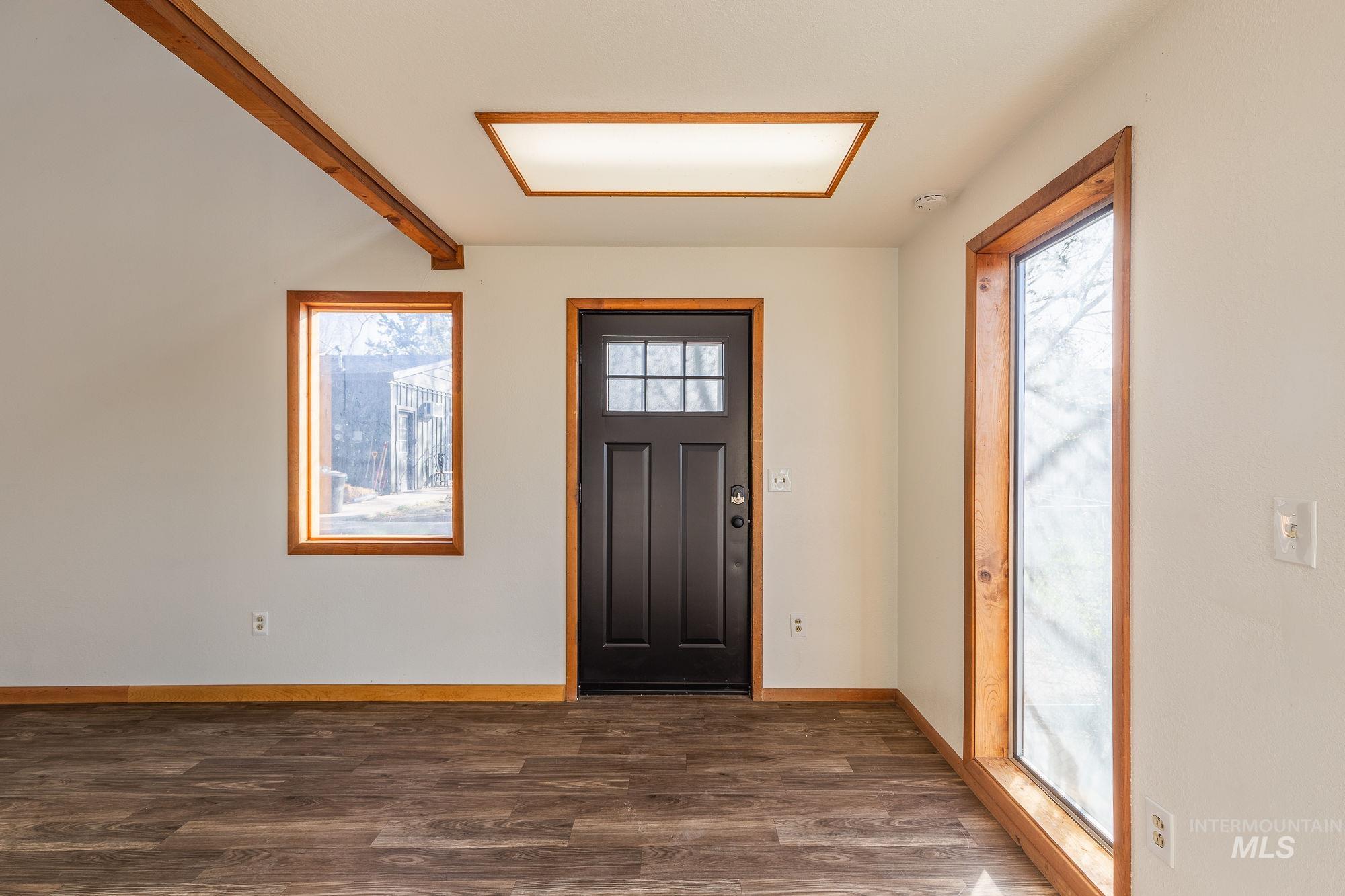 495 S 3rd East, Mountain Home, Idaho 83647, 3 Bedrooms, 1.5 Bathrooms, Residential Income For Sale, Price $575,000,MLS 98973172