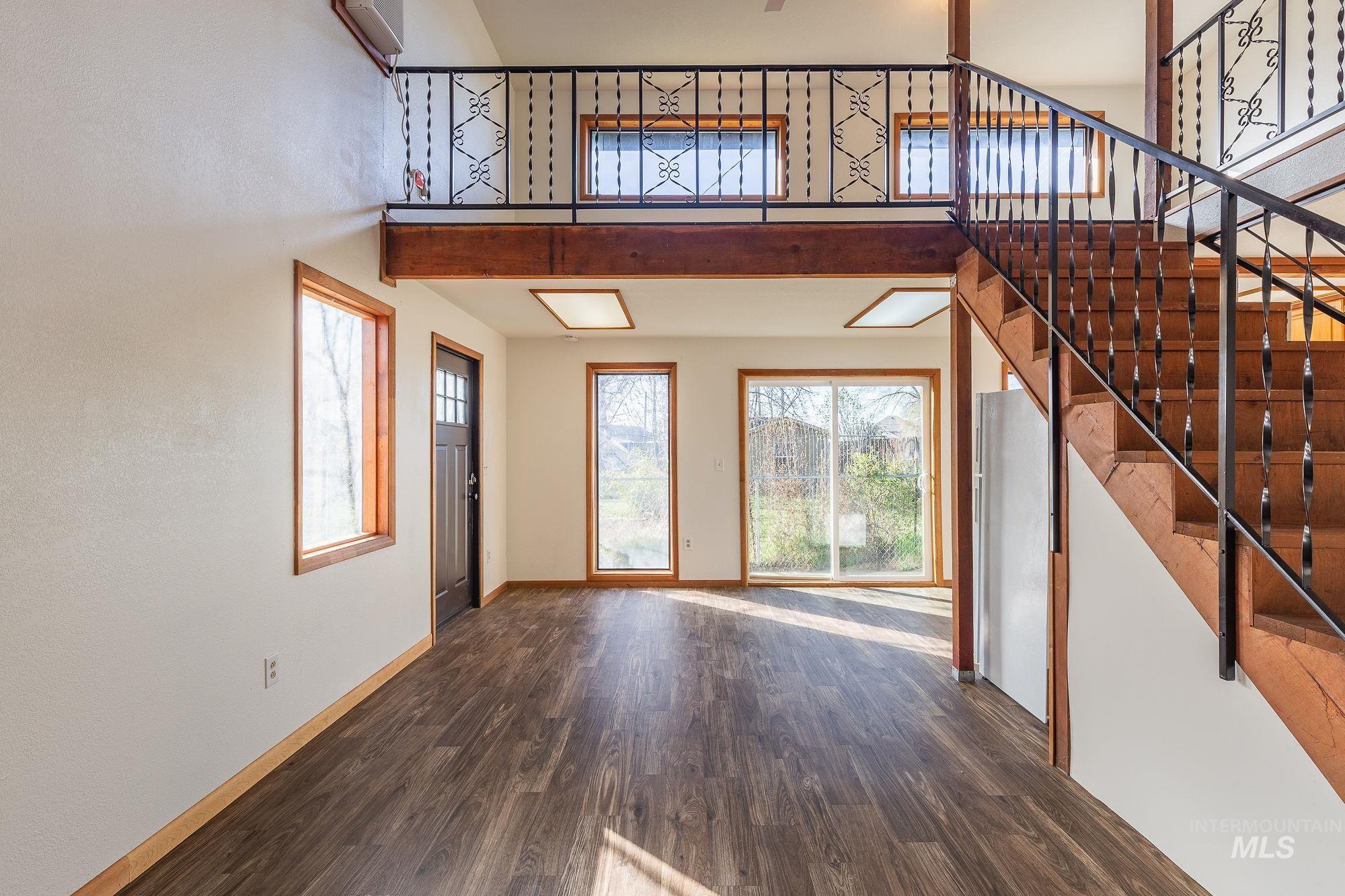 495 S 3rd East, Mountain Home, Idaho 83647, 3 Bedrooms, 1.5 Bathrooms, Residential Income For Sale, Price $575,000,MLS 98973172