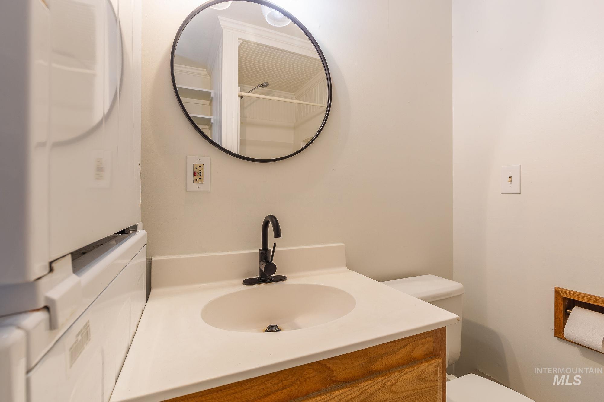 495 S 3rd East, Mountain Home, Idaho 83647, 3 Bedrooms, 1.5 Bathrooms, Residential Income For Sale, Price $575,000,MLS 98973172