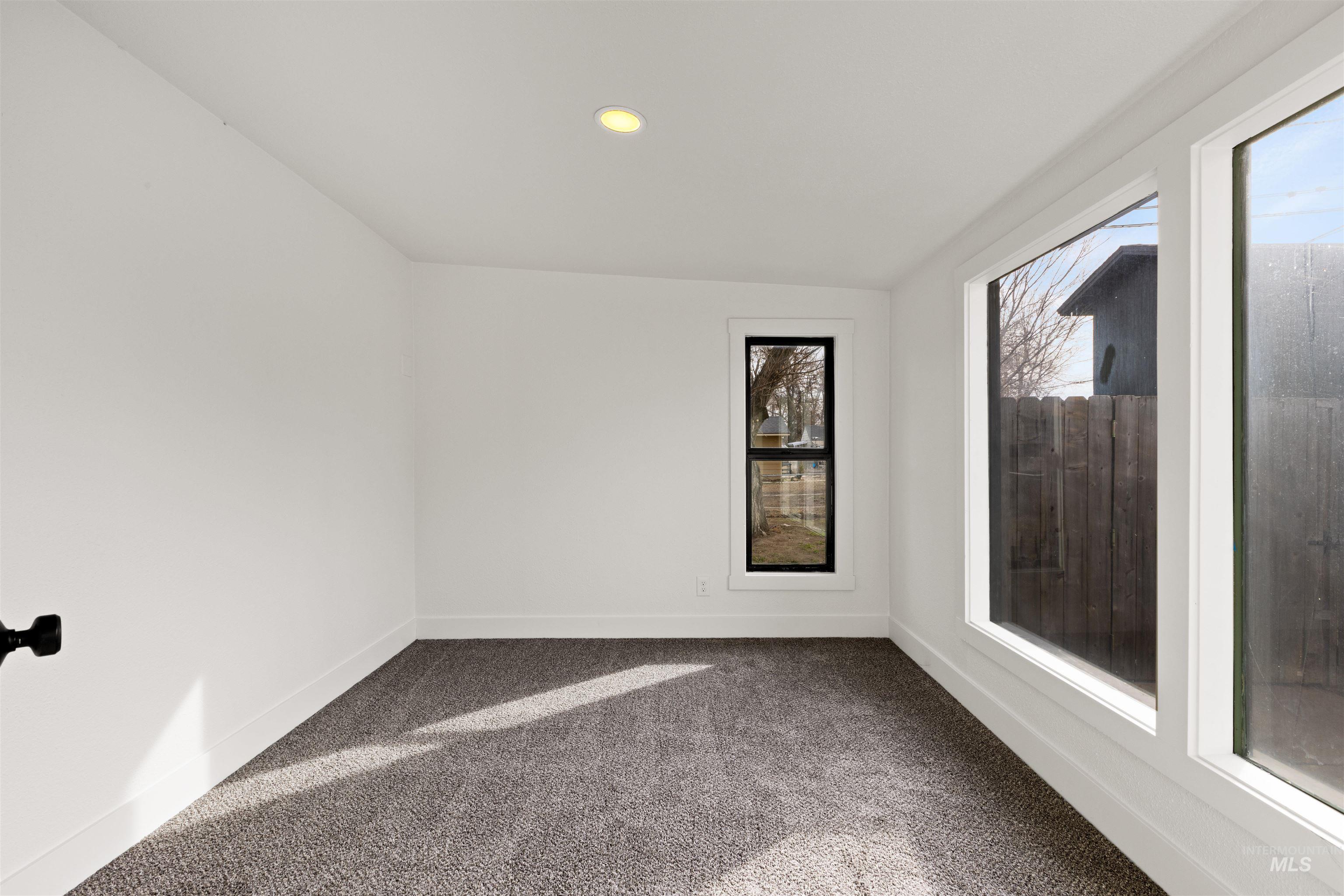 495 S 3rd East, Mountain Home, Idaho 83647, 3 Bedrooms, 1.5 Bathrooms, Residential Income For Sale, Price $575,000,MLS 98973172