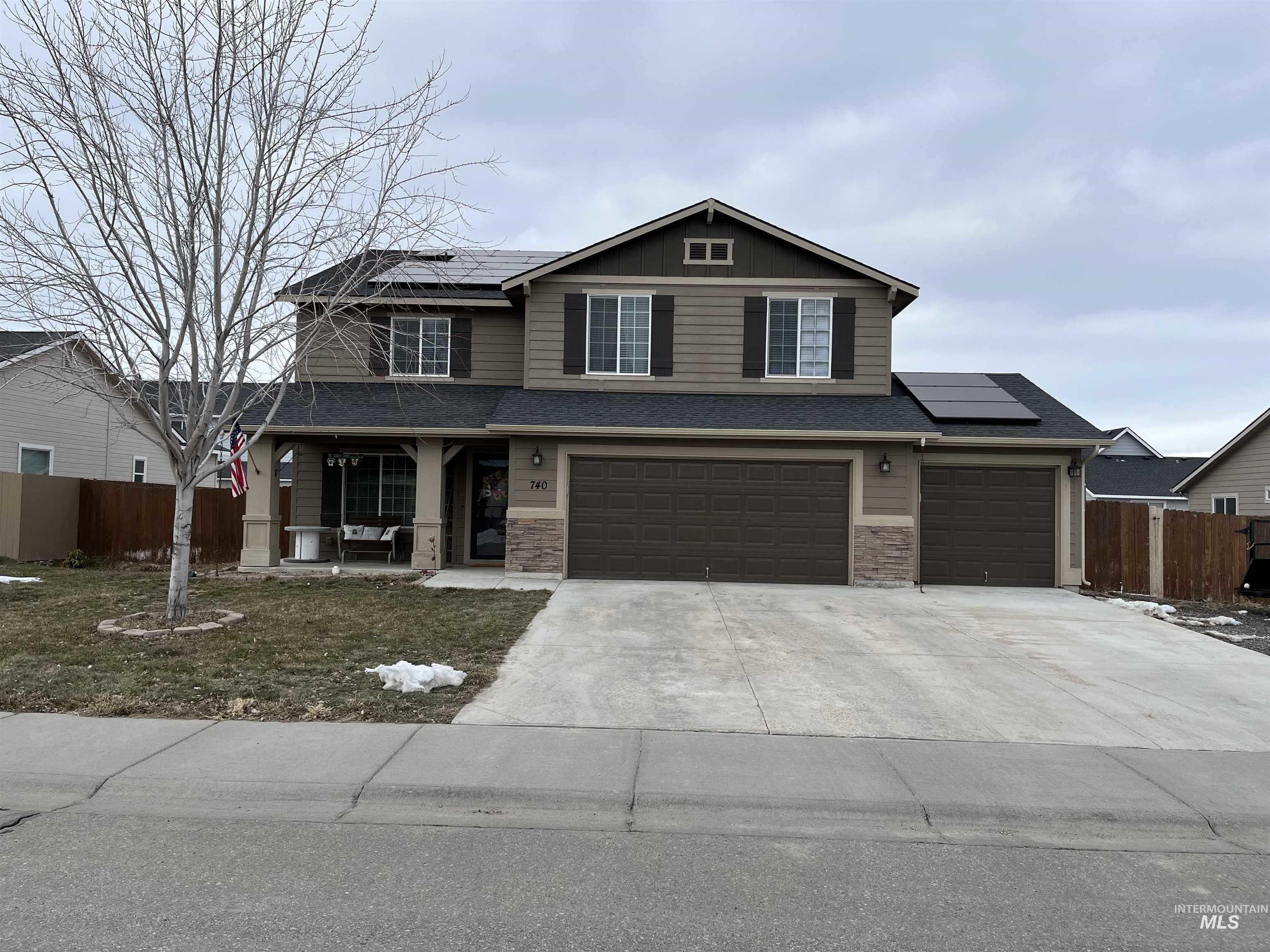 740 SW Miner St, Mountain Home, Idaho 83647-0000, 5 Bedrooms, 2.5 Bathrooms, Residential For Sale, Price $399,900,MLS 98973173