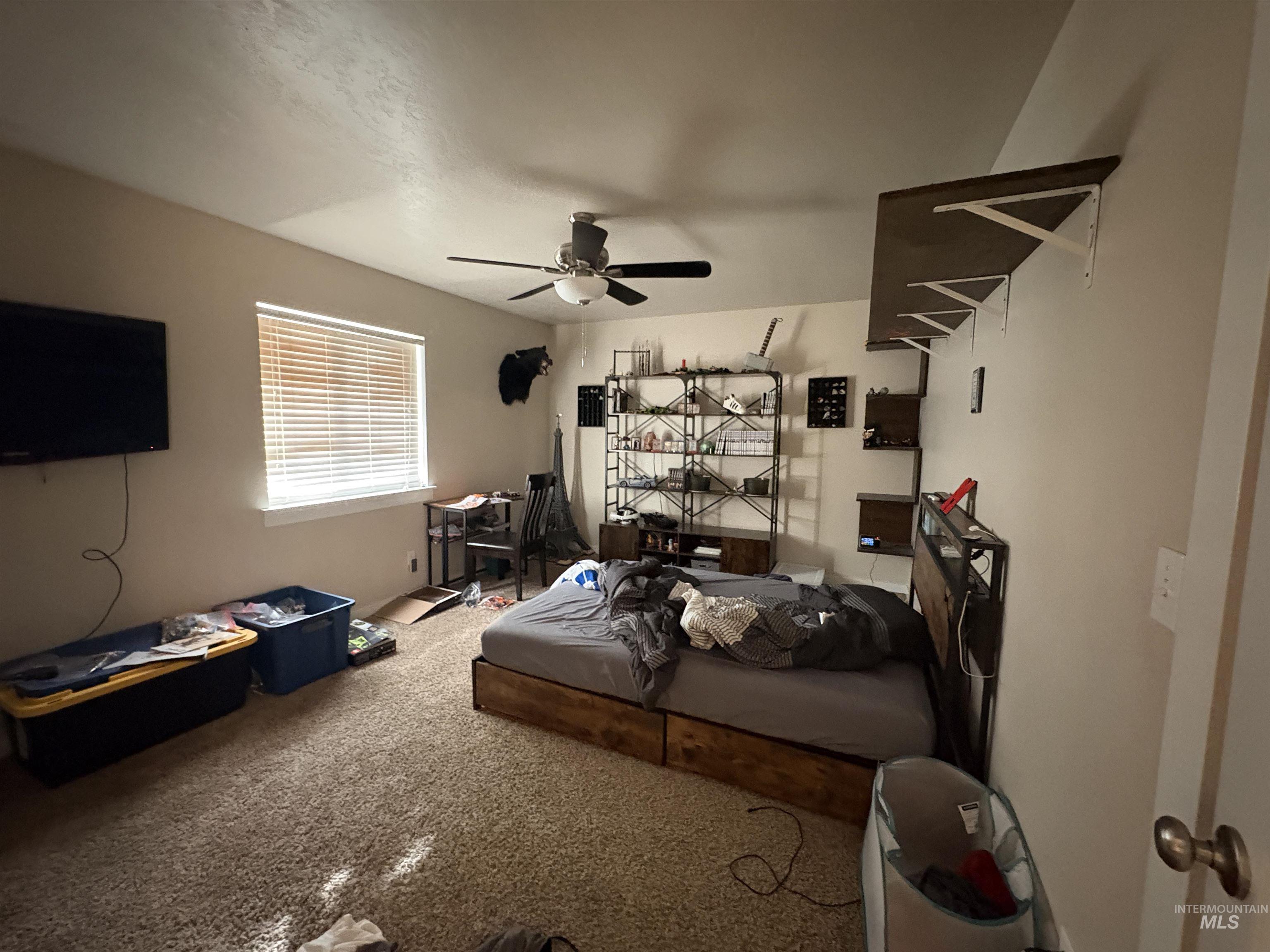 740 SW Miner St, Mountain Home, Idaho 83647-0000, 5 Bedrooms, 2.5 Bathrooms, Residential For Sale, Price $399,900,MLS 98973173