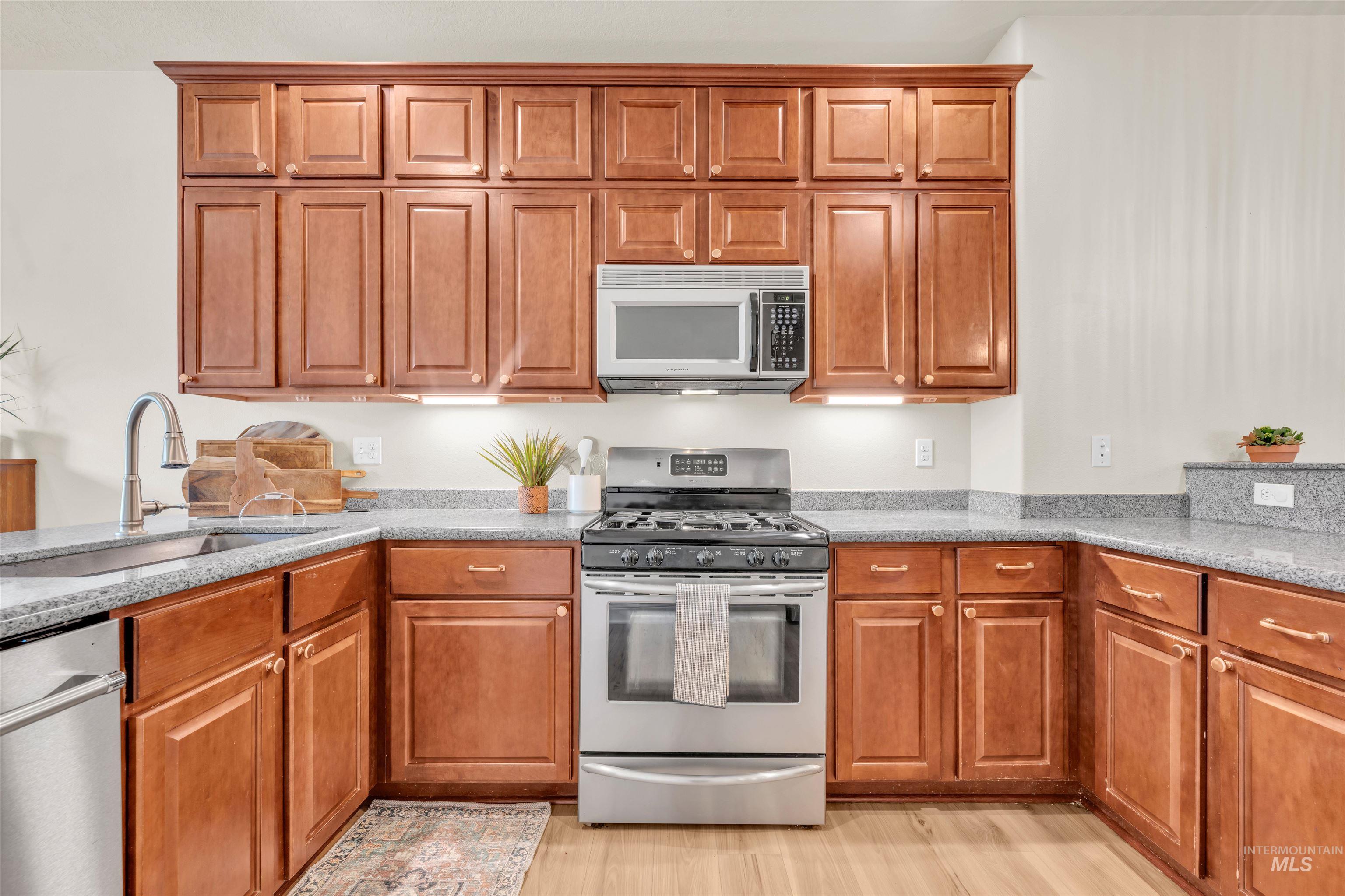 2605 Springcrest Street, Caldwell, Idaho 83607, 4 Bedrooms, 3 Bathrooms, Residential For Sale, Price $484,900,MLS 98973174