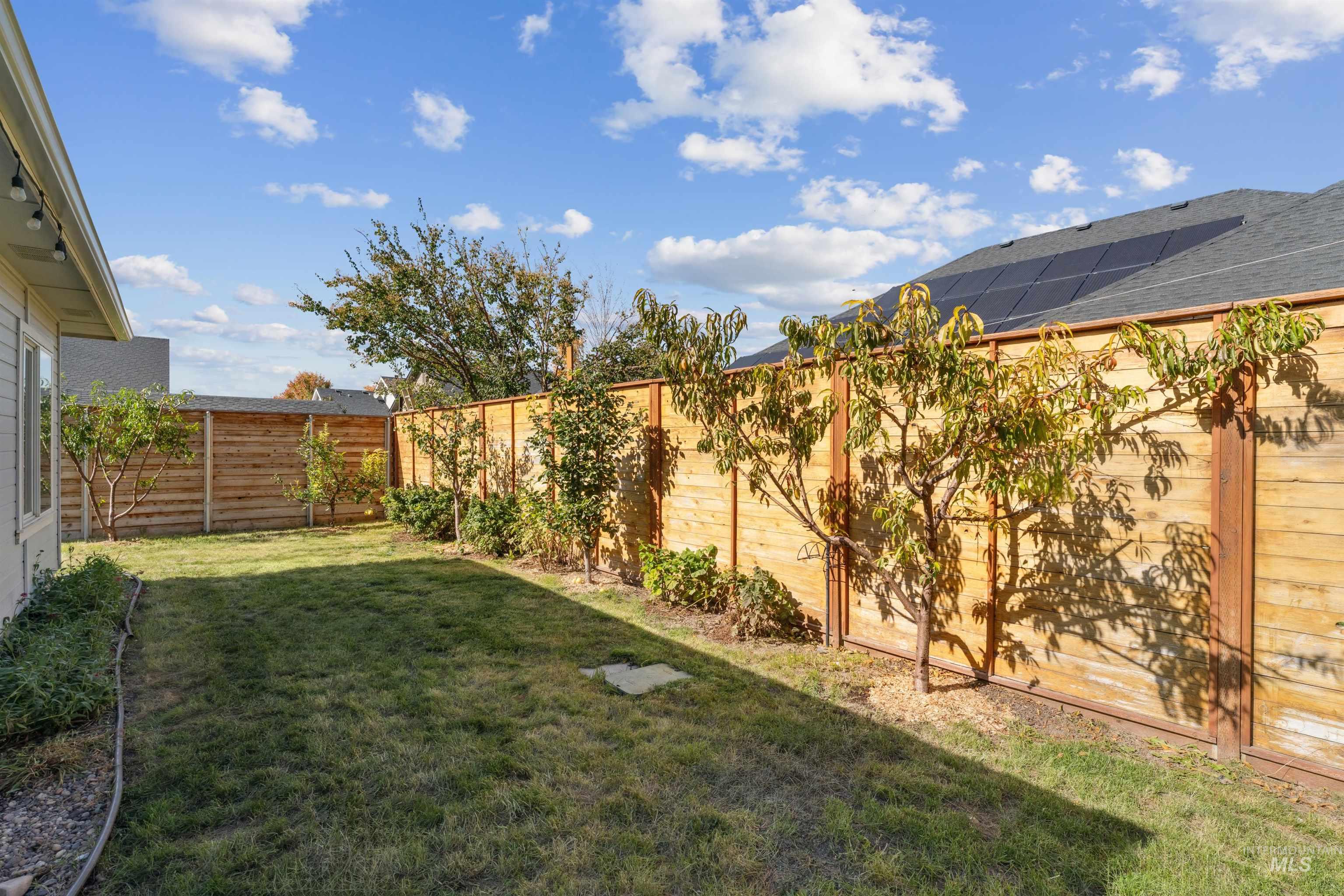 2605 Springcrest Street, Caldwell, Idaho 83607, 4 Bedrooms, 3 Bathrooms, Residential For Sale, Price $484,900,MLS 98973174