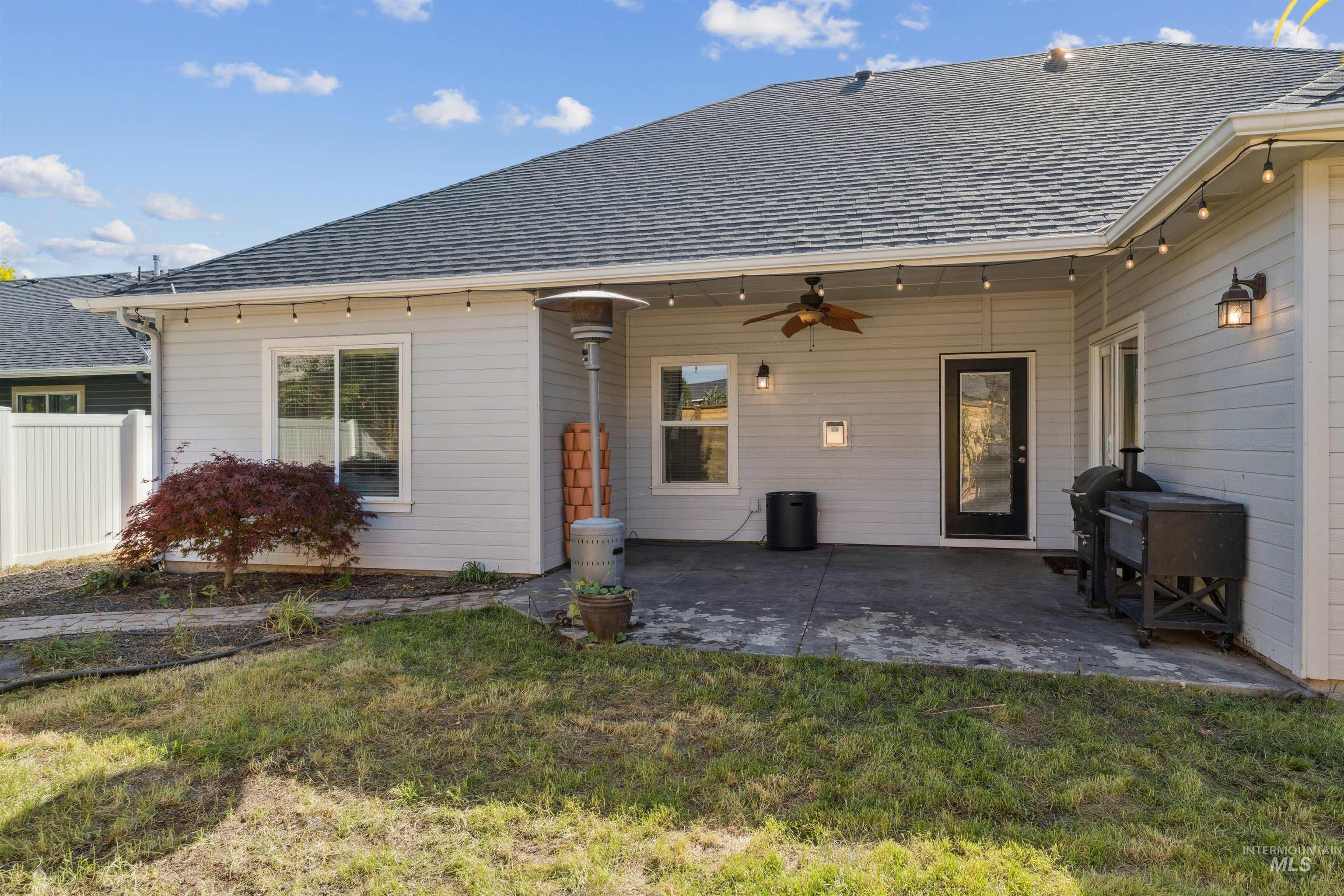 2605 Springcrest Street, Caldwell, Idaho 83607, 4 Bedrooms, 3 Bathrooms, Residential For Sale, Price $484,900,MLS 98973174