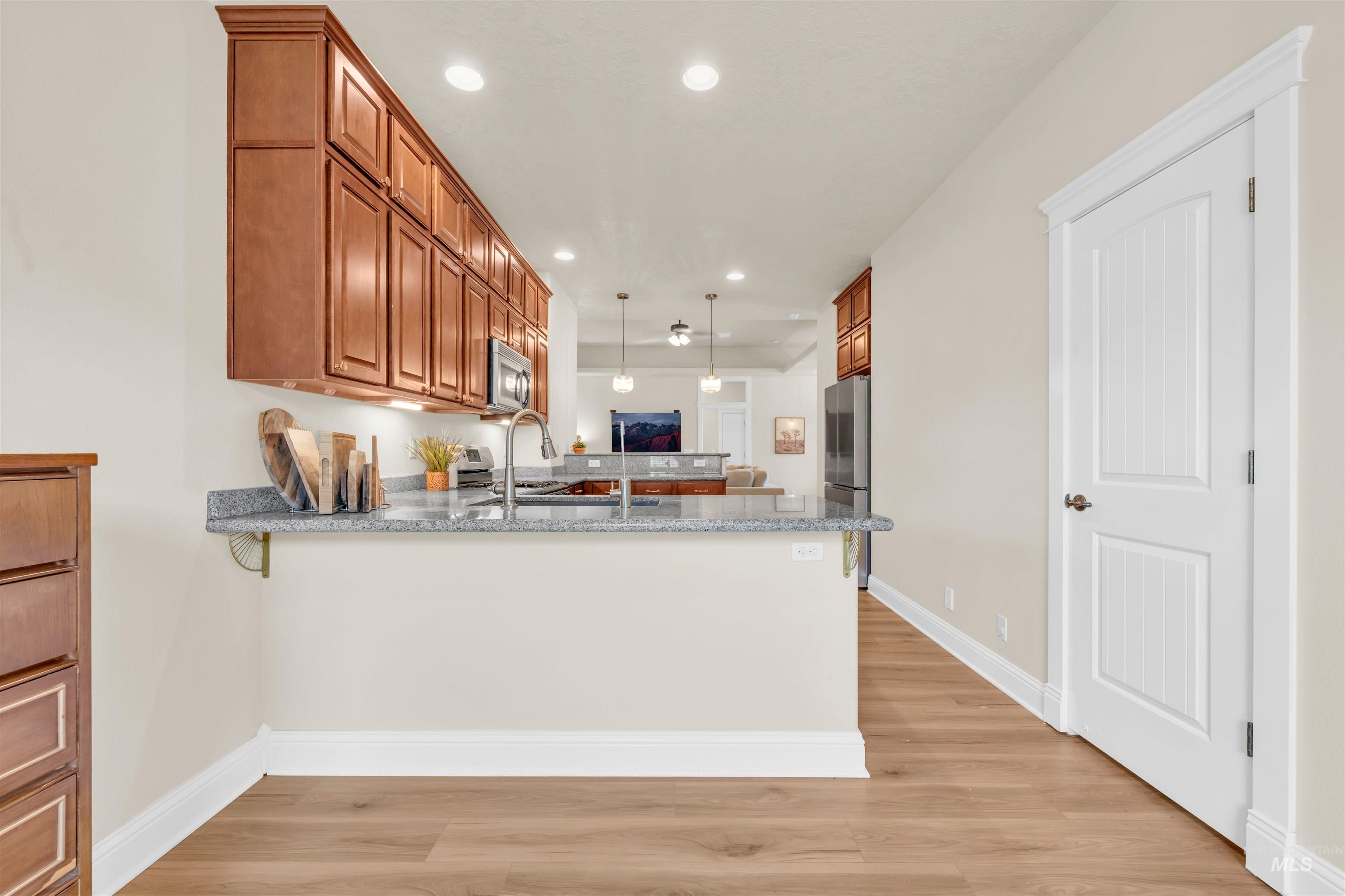 2605 Springcrest Street, Caldwell, Idaho 83607, 4 Bedrooms, 3 Bathrooms, Residential For Sale, Price $484,900,MLS 98973174