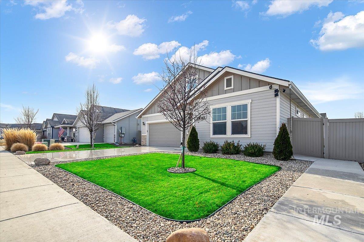 19361 kiowa, Caldwell, Idaho 83605, 4 Bedrooms, 2 Bathrooms, Residential For Sale, Price $439,999,MLS 98973175