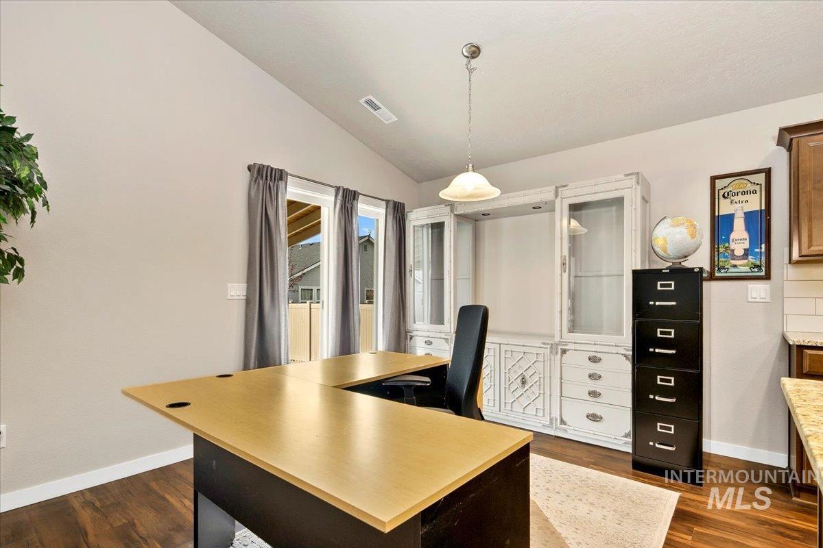 19361 kiowa, Caldwell, Idaho 83605, 4 Bedrooms, 2 Bathrooms, Residential For Sale, Price $439,999,MLS 98973175