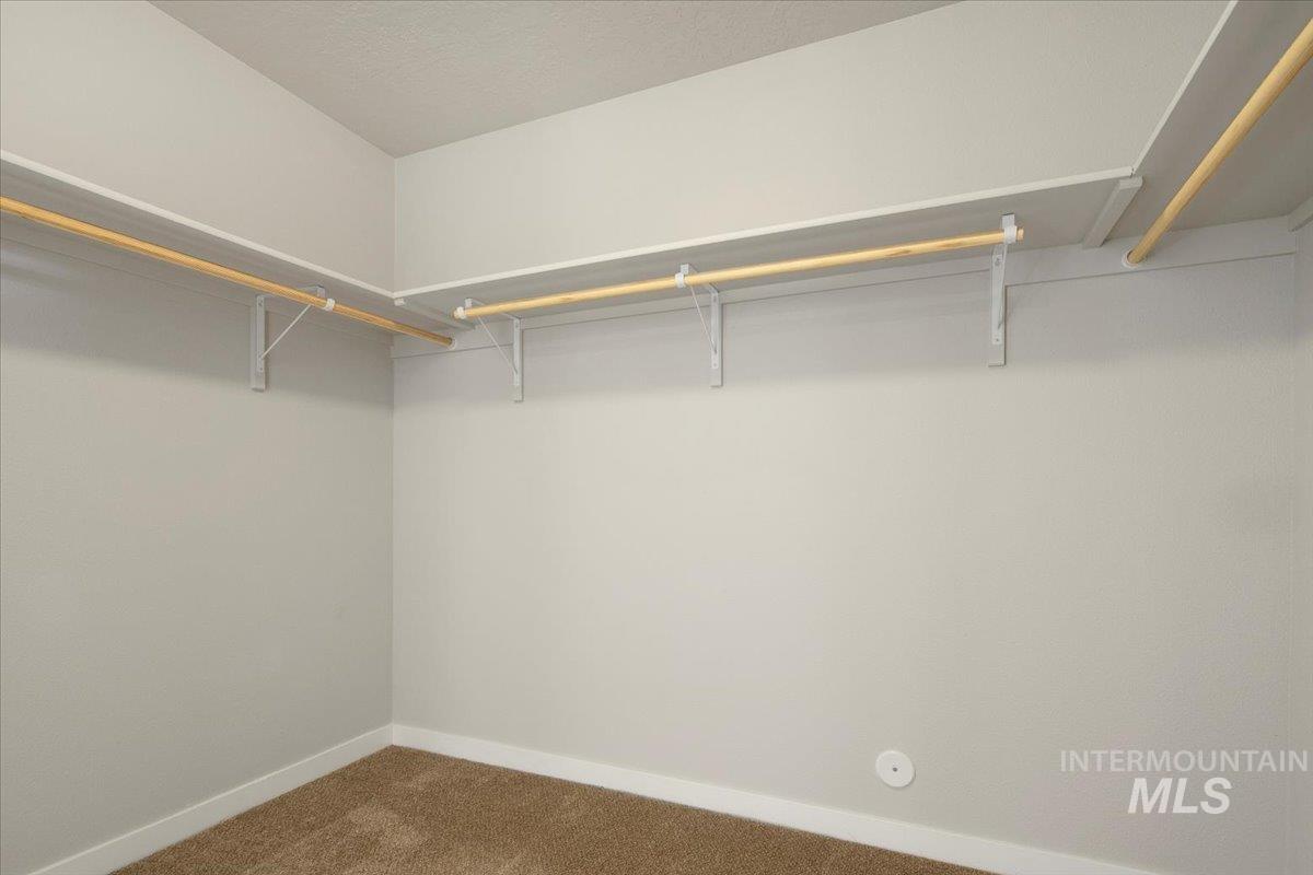 19361 kiowa, Caldwell, Idaho 83605, 4 Bedrooms, 2 Bathrooms, Residential For Sale, Price $439,999,MLS 98973175