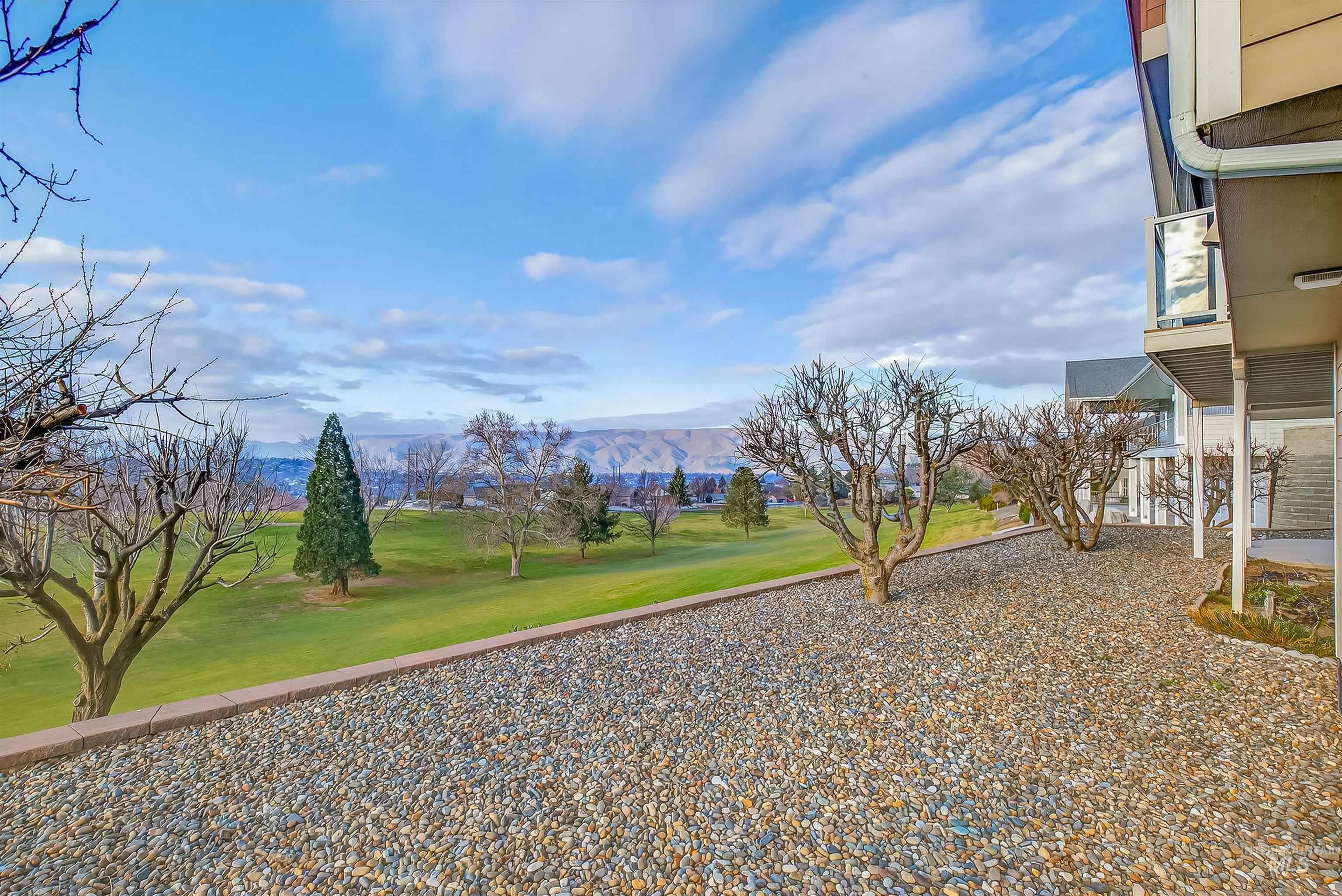 3978 Foothills Dr, Lewiston, Idaho 83501, 4 Bedrooms, 3 Bathrooms, Residential For Sale, Price $799,000,MLS 98973176