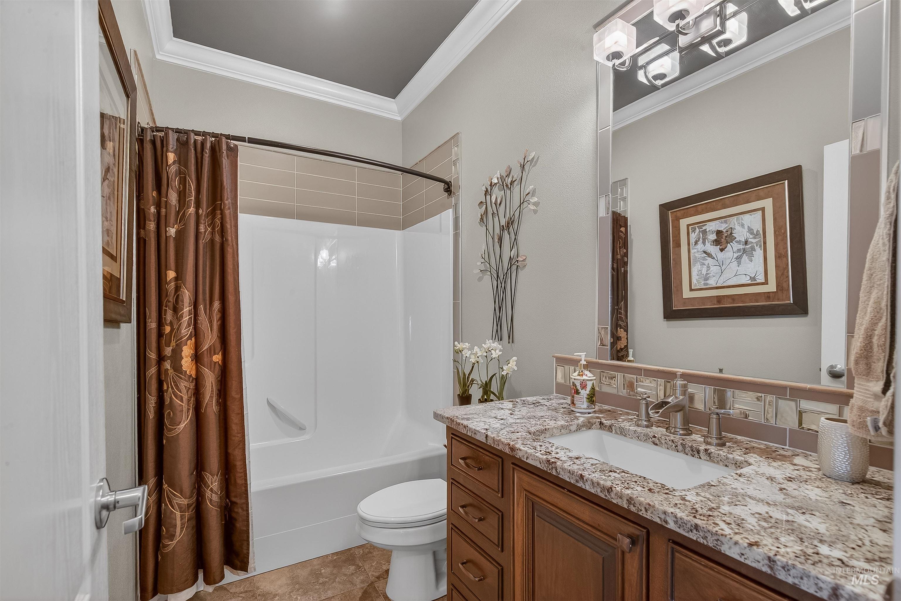 3978 Foothills Dr, Lewiston, Idaho 83501, 4 Bedrooms, 3 Bathrooms, Residential For Sale, Price $799,000,MLS 98973176