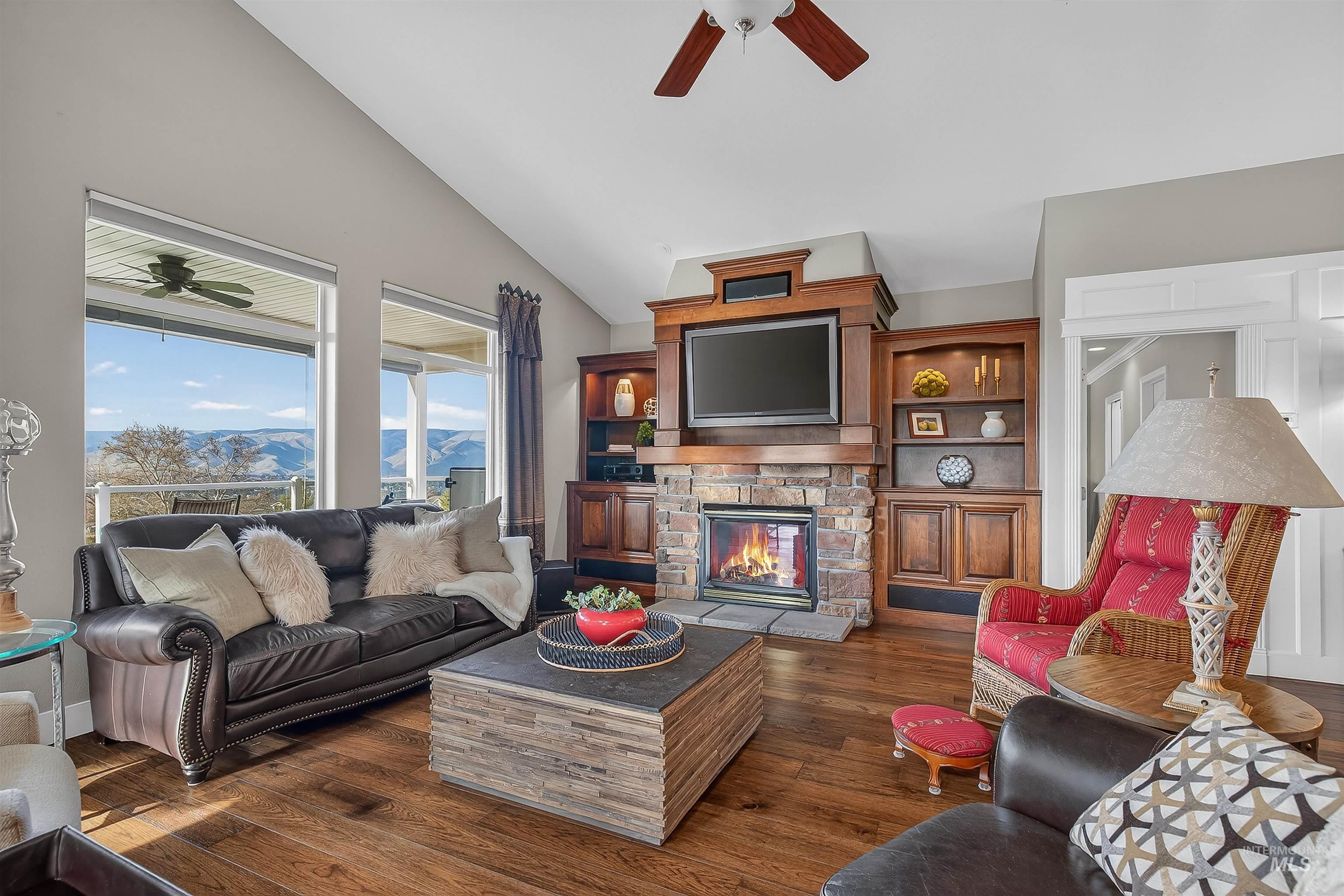 3978 Foothills Dr, Lewiston, Idaho 83501, 4 Bedrooms, 3 Bathrooms, Residential For Sale, Price $799,000,MLS 98973176