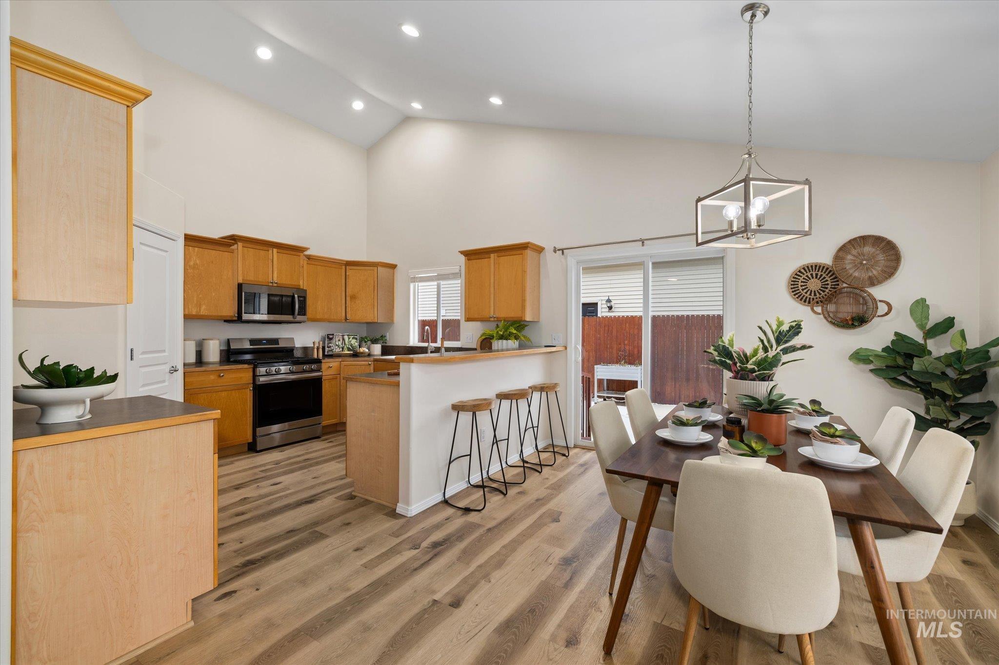 6248 W Cohiba Lane, Boise, Idaho 83703, 3 Bedrooms, 2 Bathrooms, Residential For Sale, Price $498,000,MLS 98973178