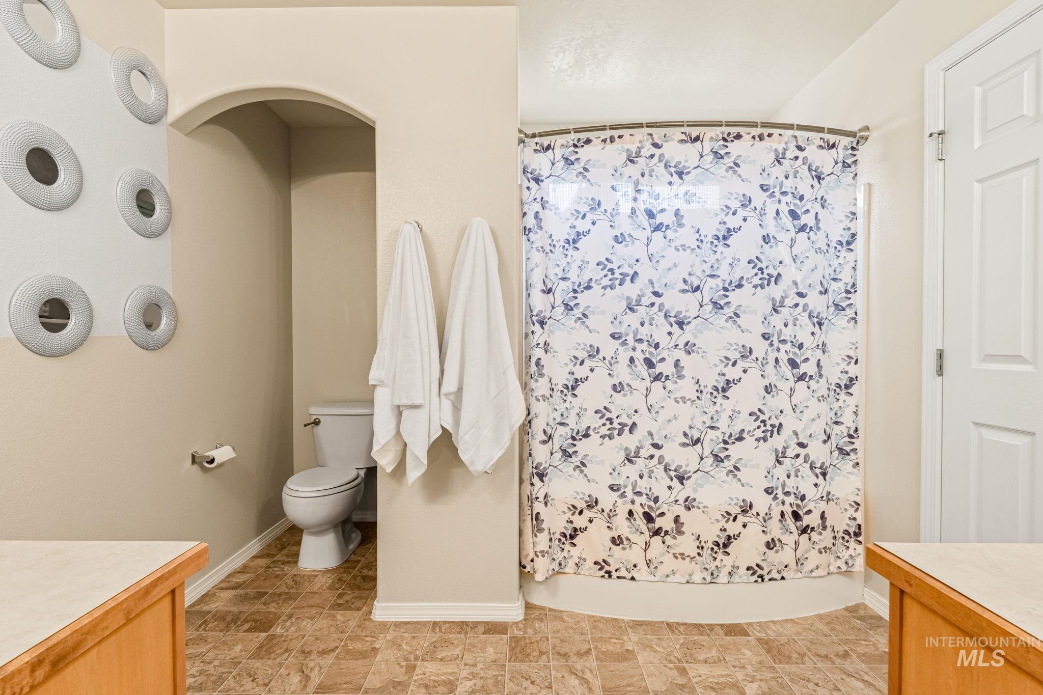 283 E Producer Dr, Meridian, Idaho 83646, 3 Bedrooms, 2 Bathrooms, Residential For Sale, Price $459,900,MLS 98973181